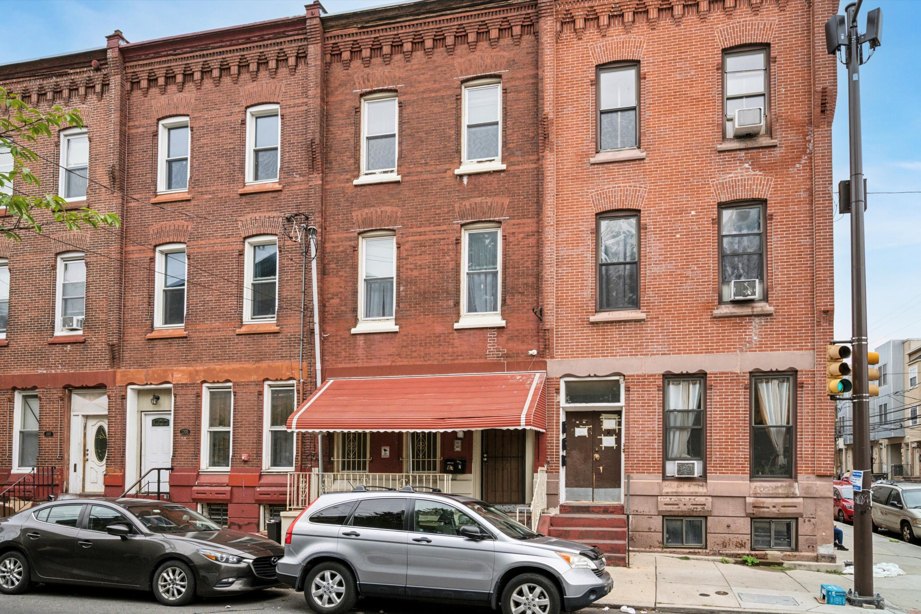 1703 W MONTGOMERY AVE Unit 1