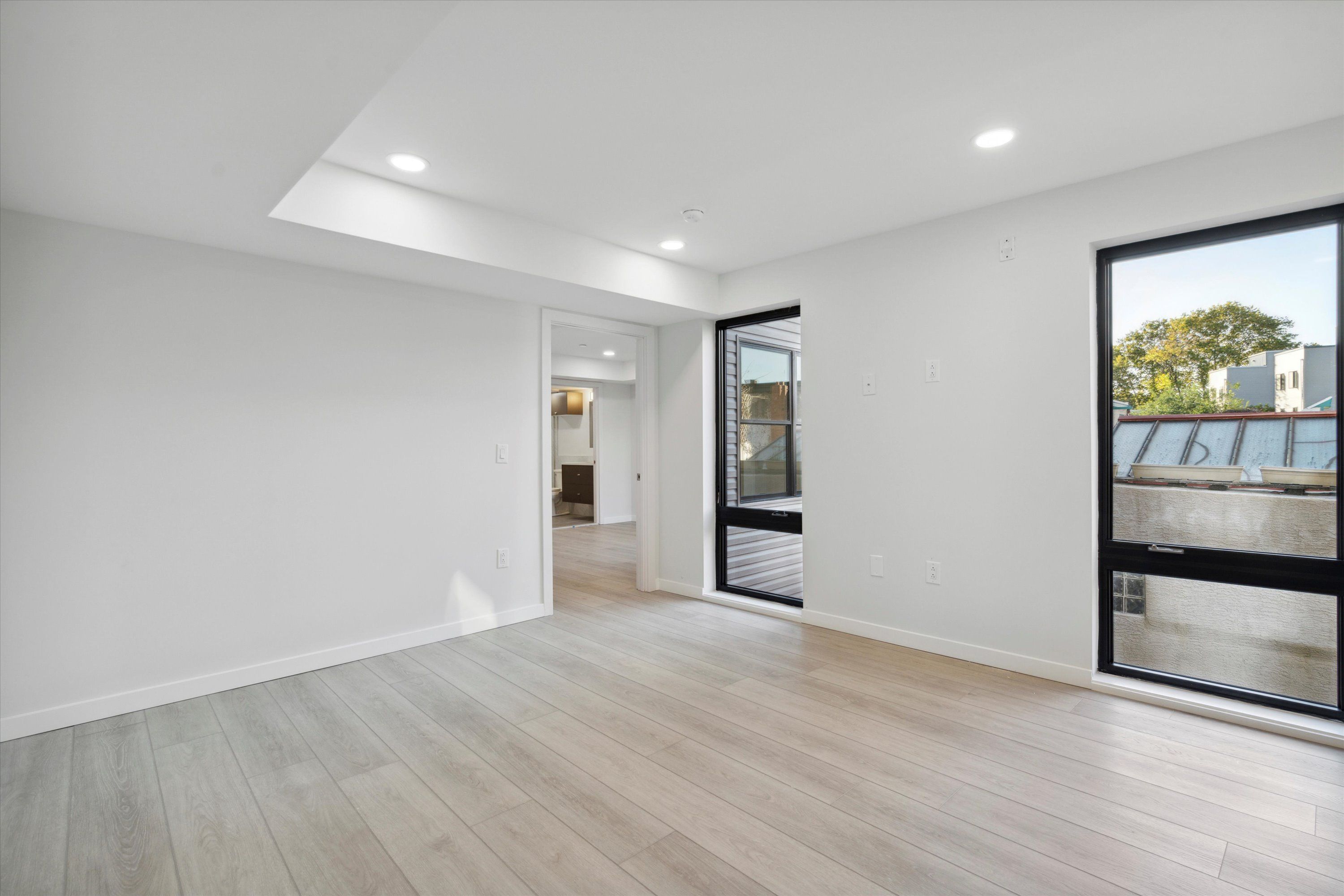 3729 LANCASTER AVE Unit 103
