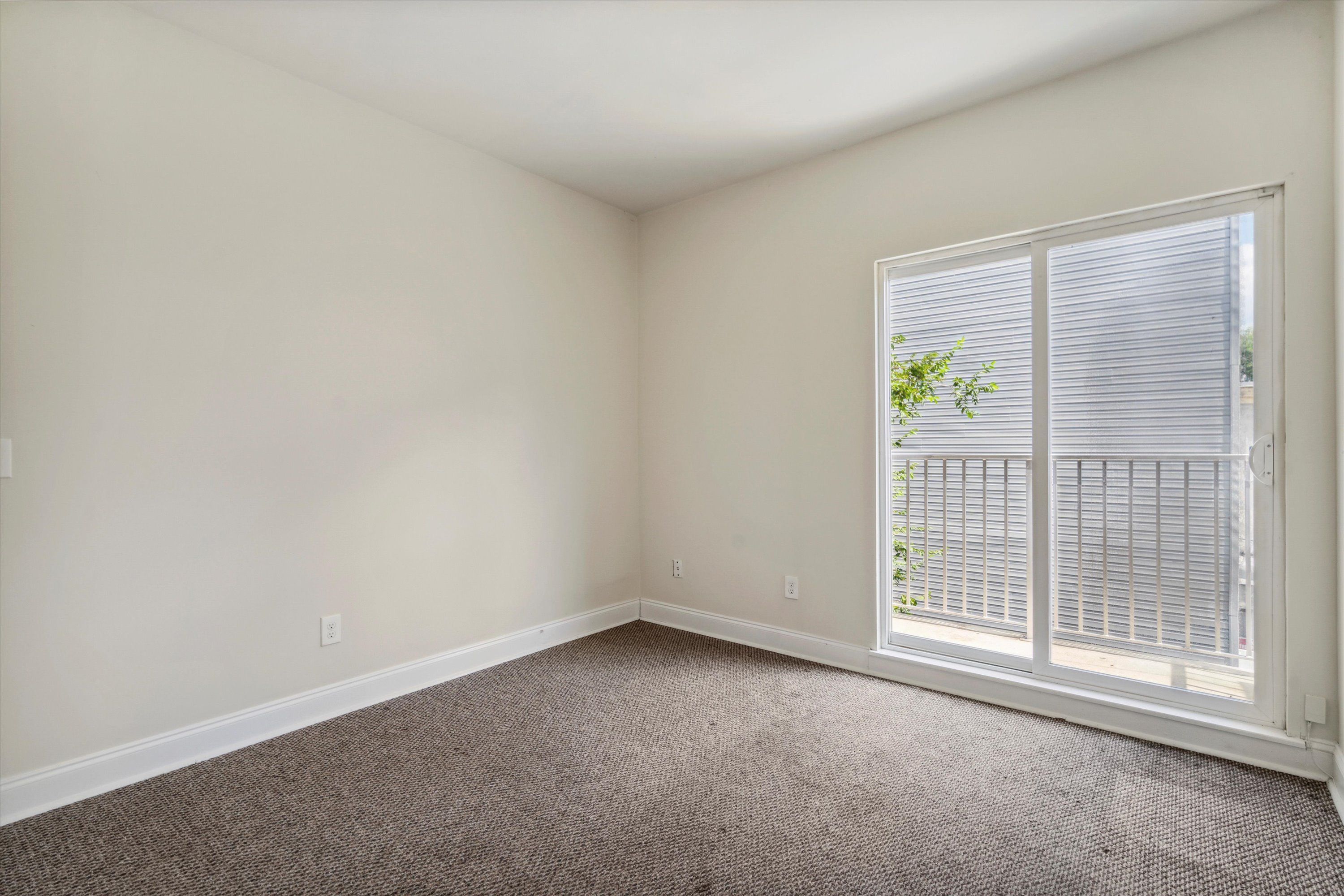 2107 N 17TH ST Unit B