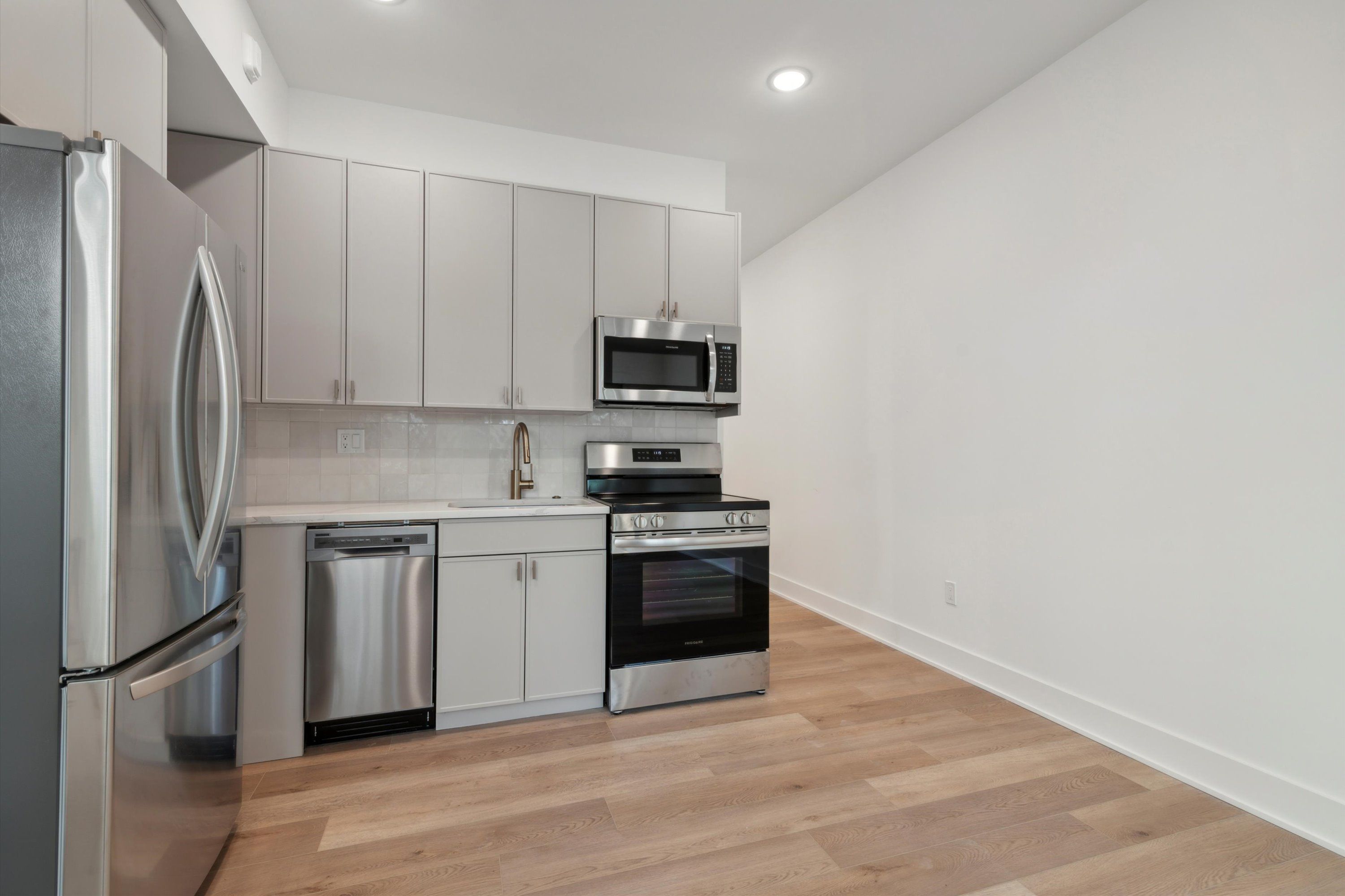 367 W Hortter St Unit 204