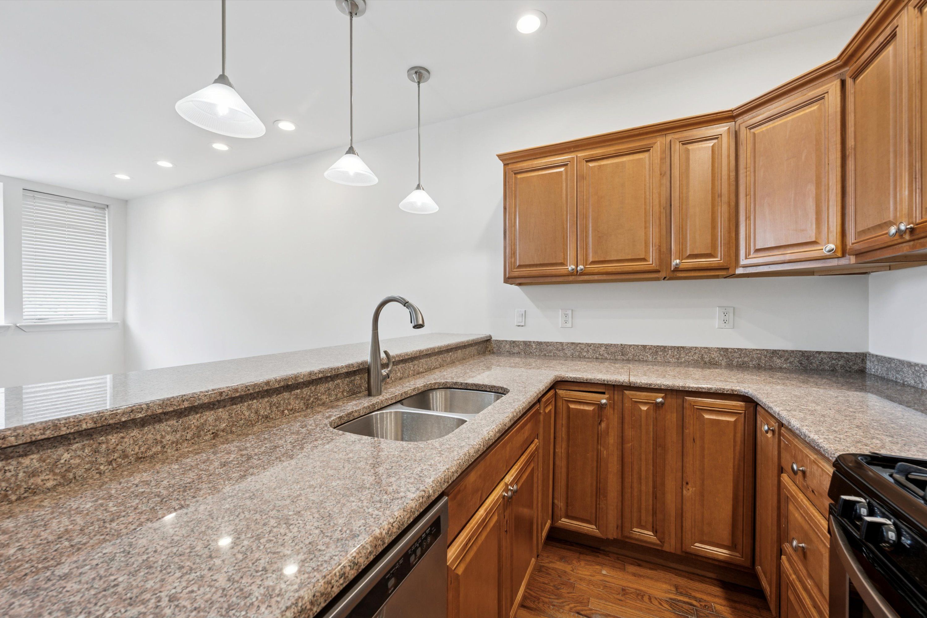 1629 GERMANTOWN AVE Unit 1