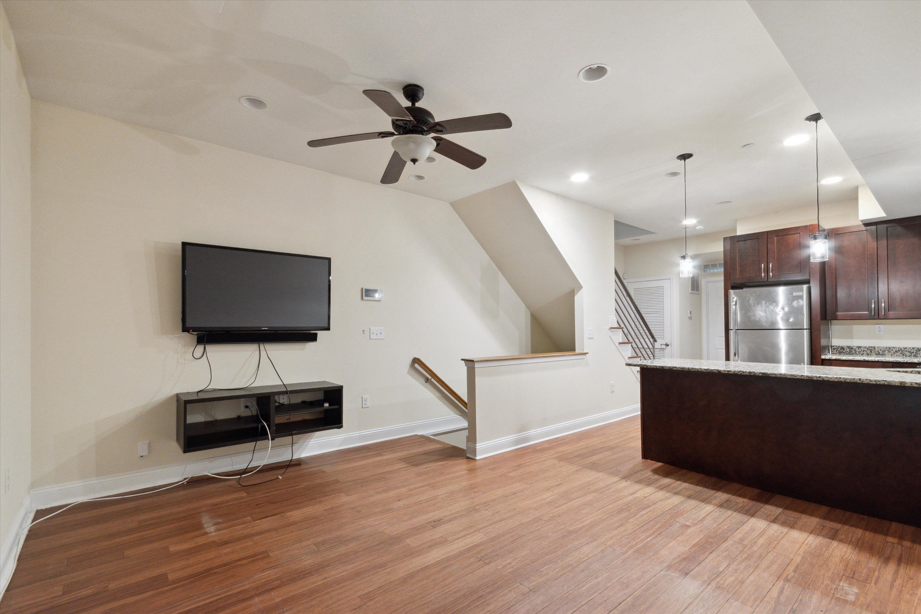 1408 WILLINGTON ST Unit B