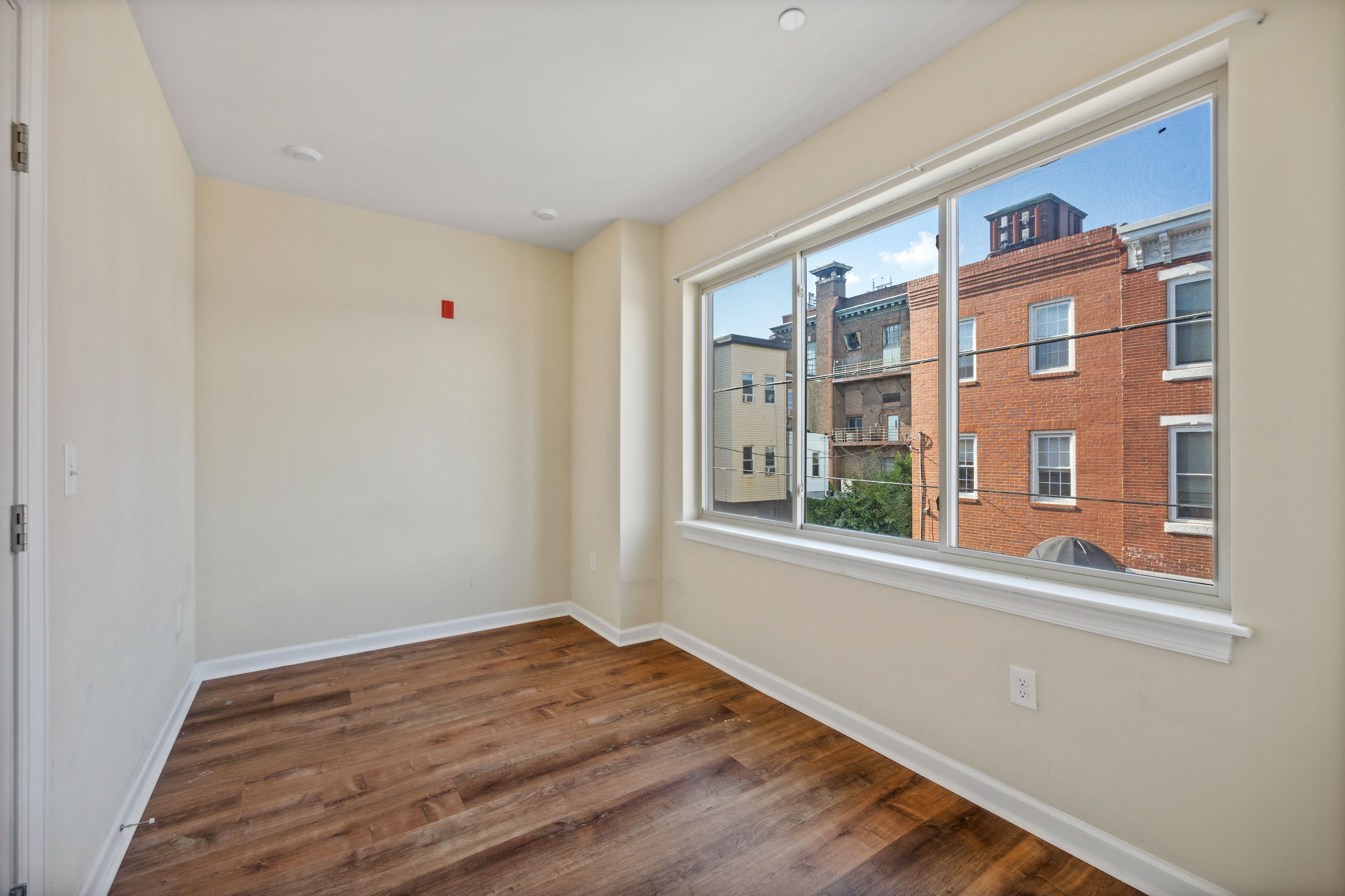 1624 FONTAIN ST Unit 2