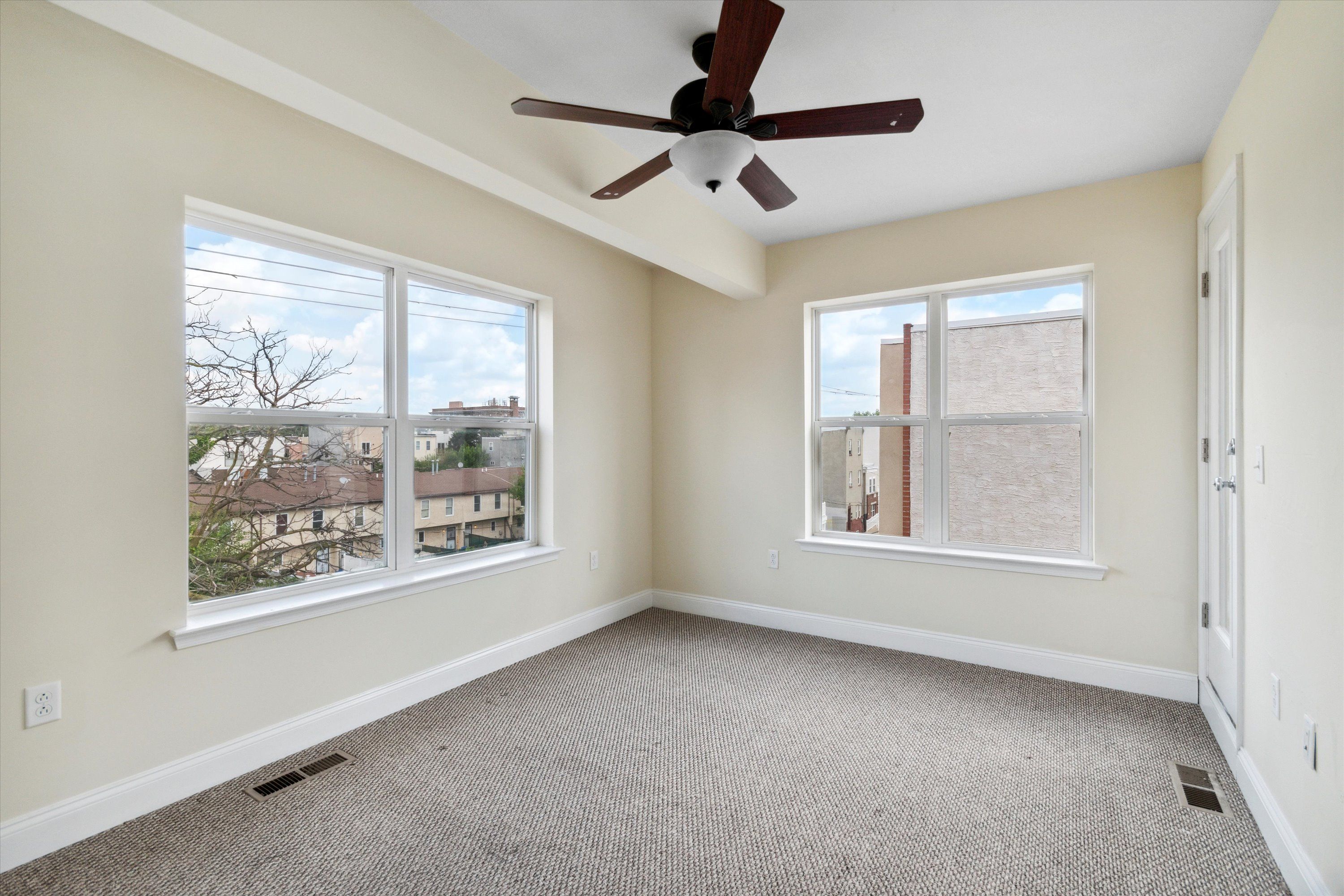 1955 N 18TH ST Unit B