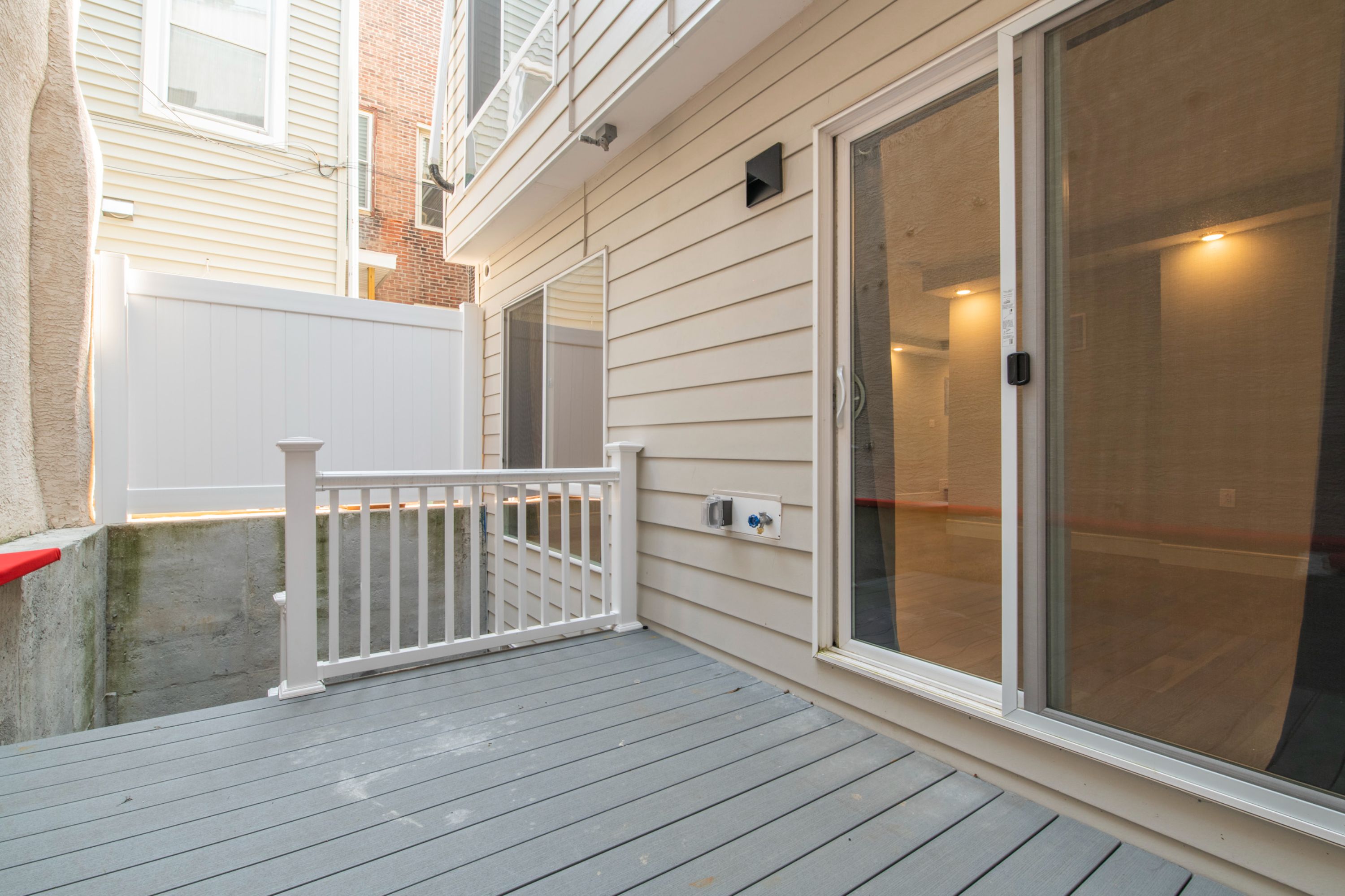 628 N Bodine ST Unit 1