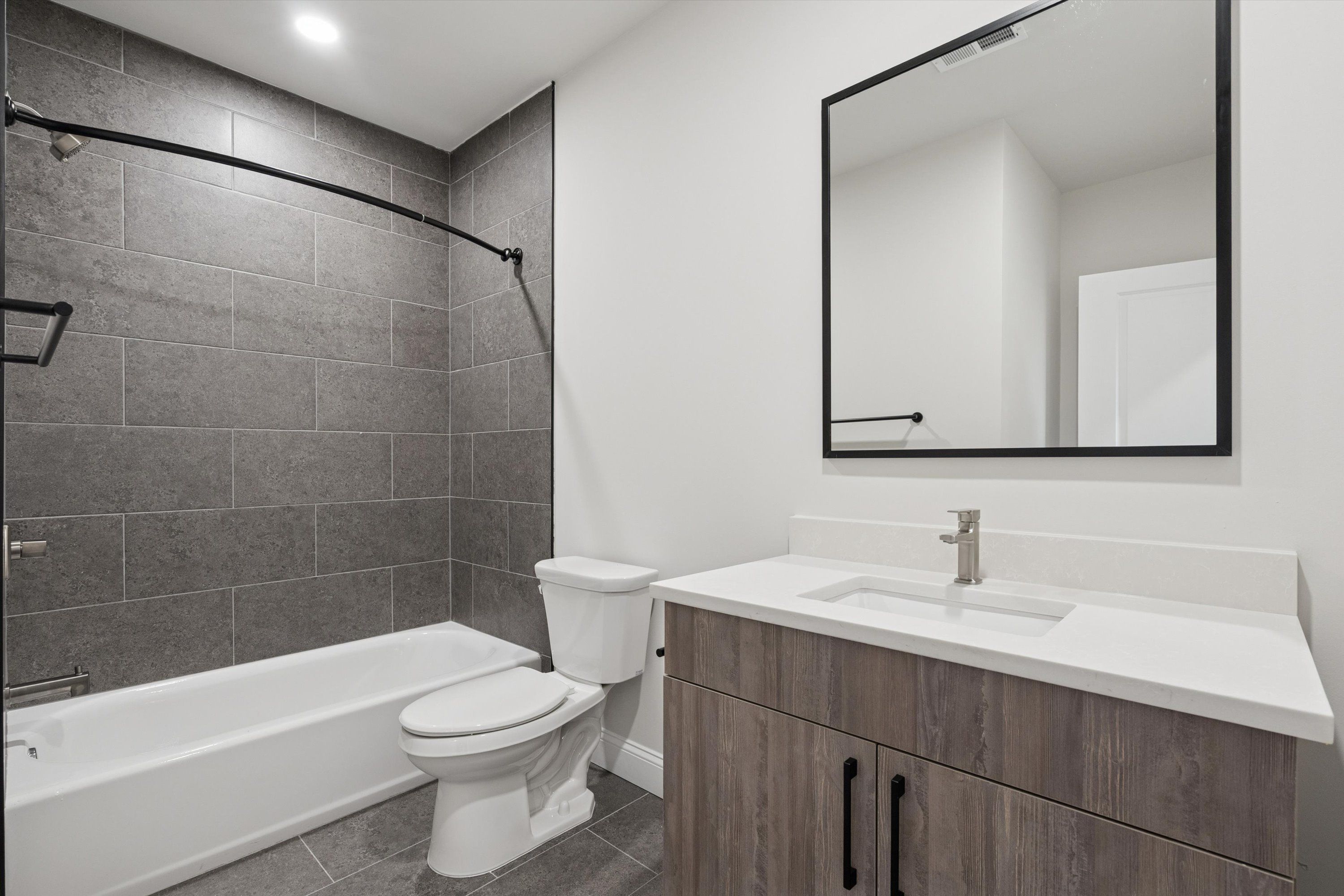 2153 E LEHIGH AVE Unit 312