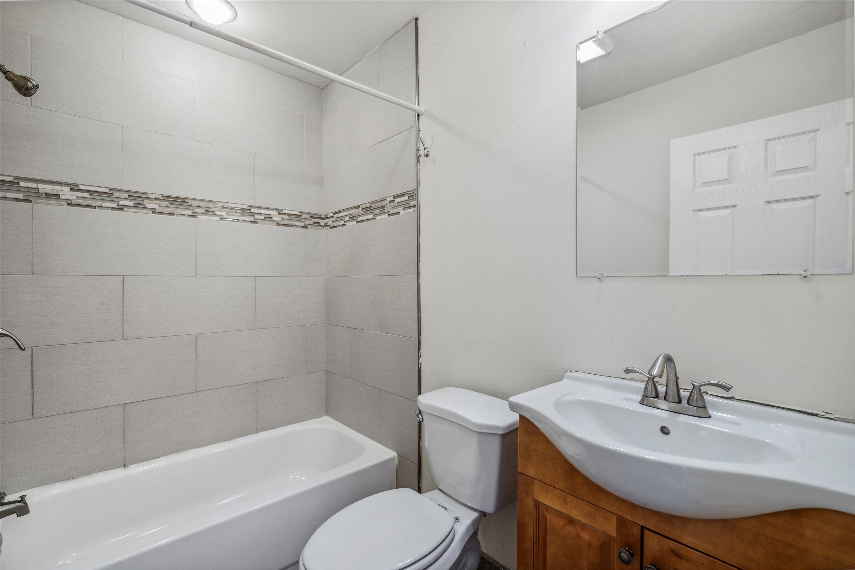 2107 N 17TH ST Unit B