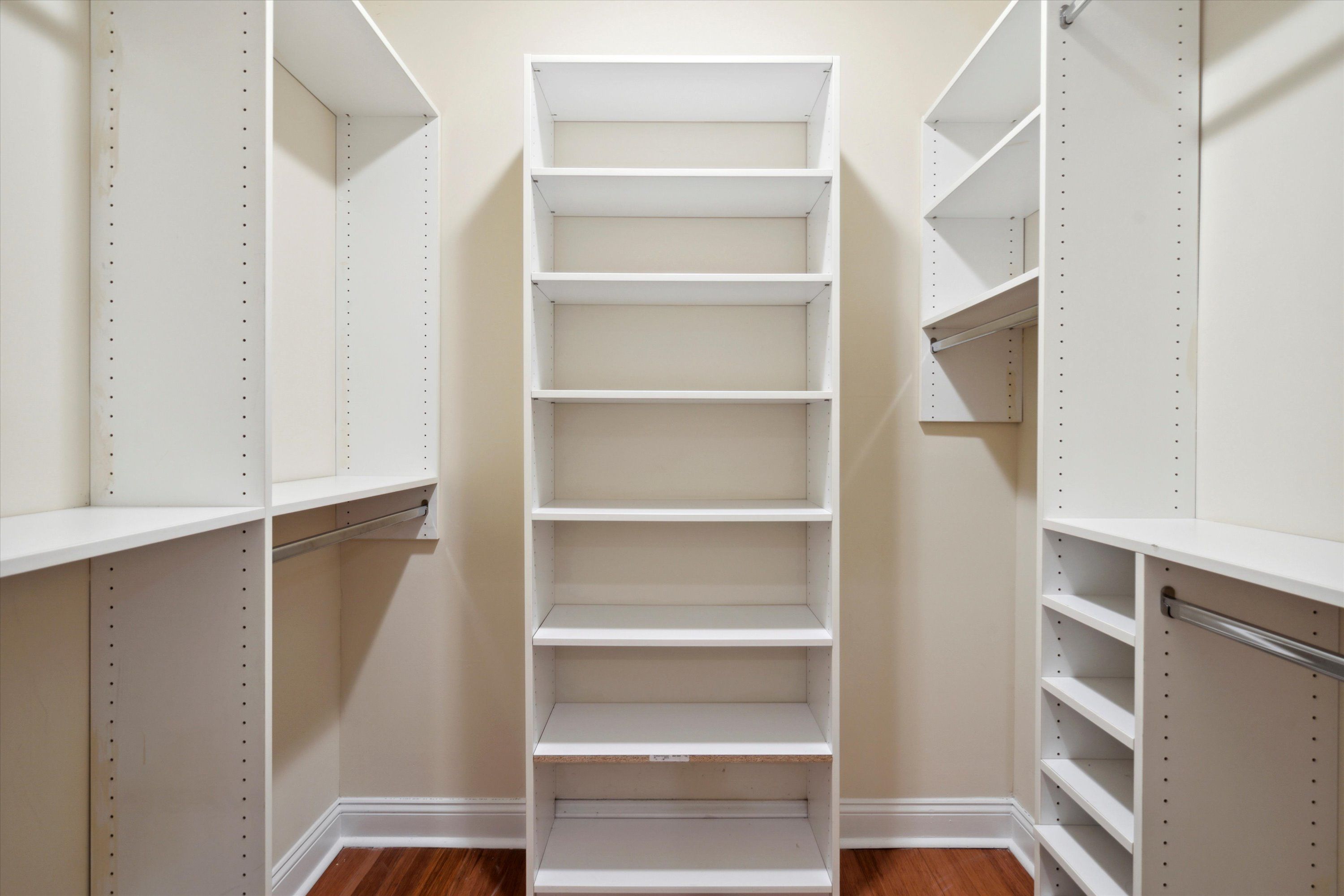 1832 W MONTGOMERY AVE Unit A
