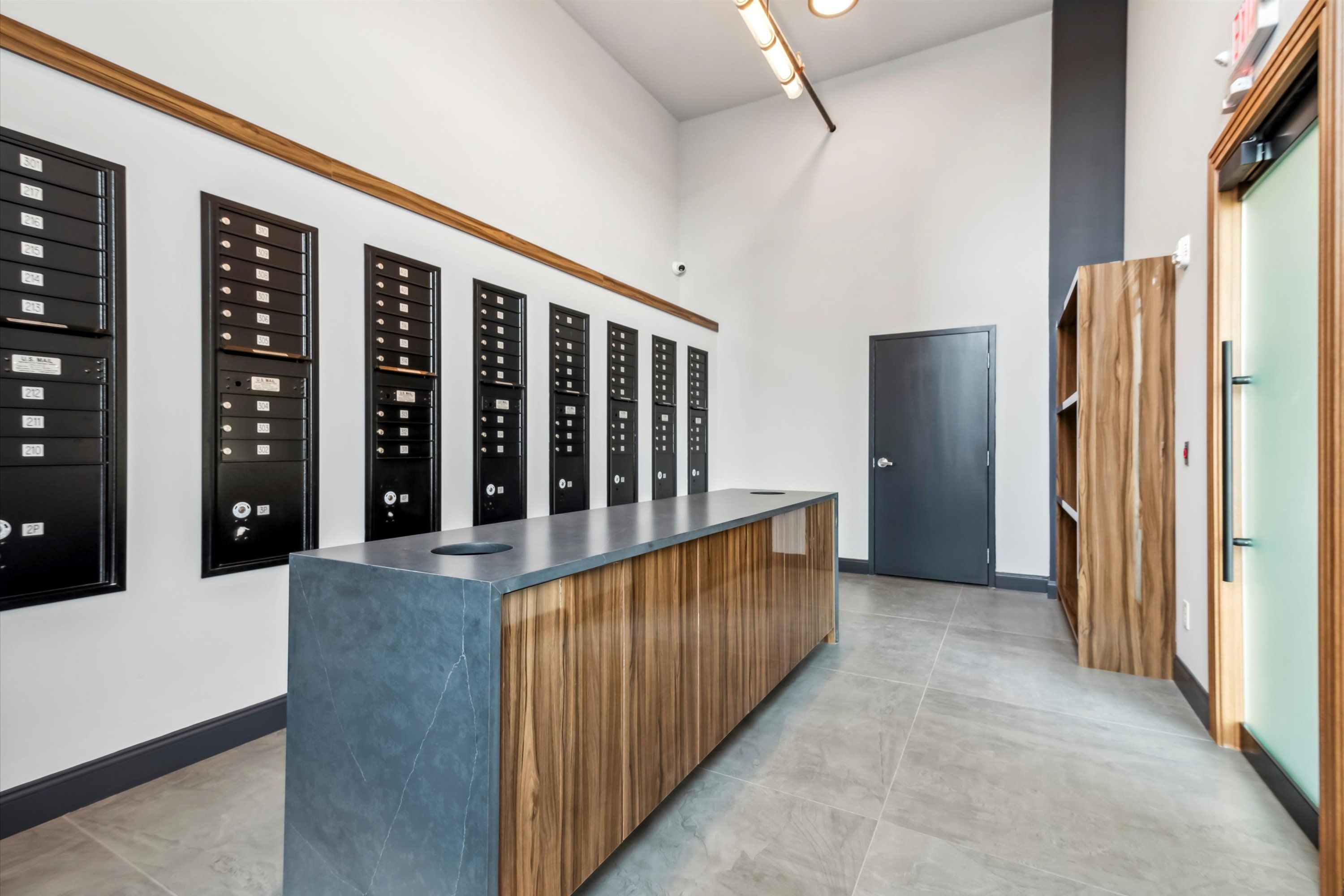 2157 E LEHIGH AVE Unit 412