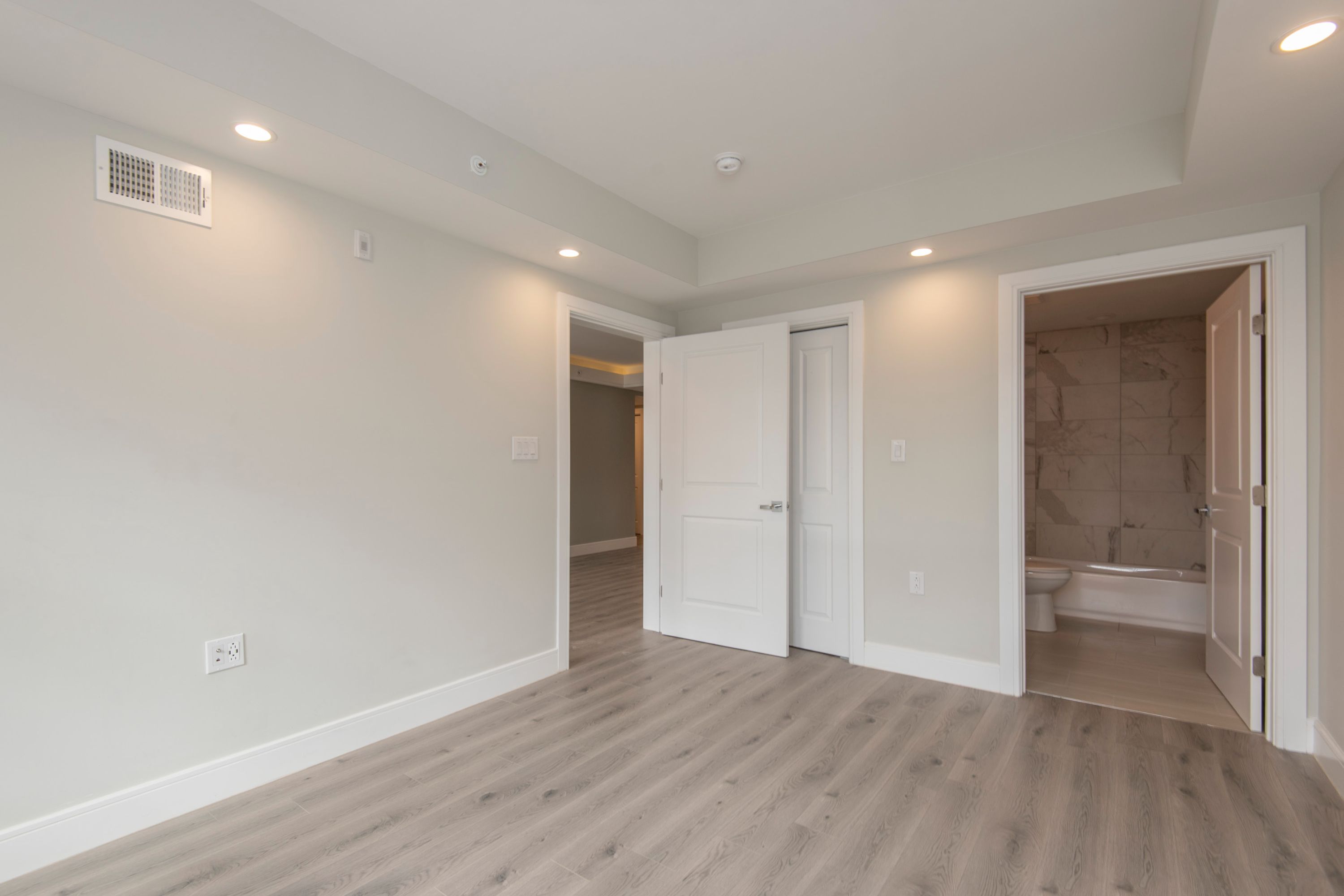 1133 E COLUMBIA AVE Unit 401