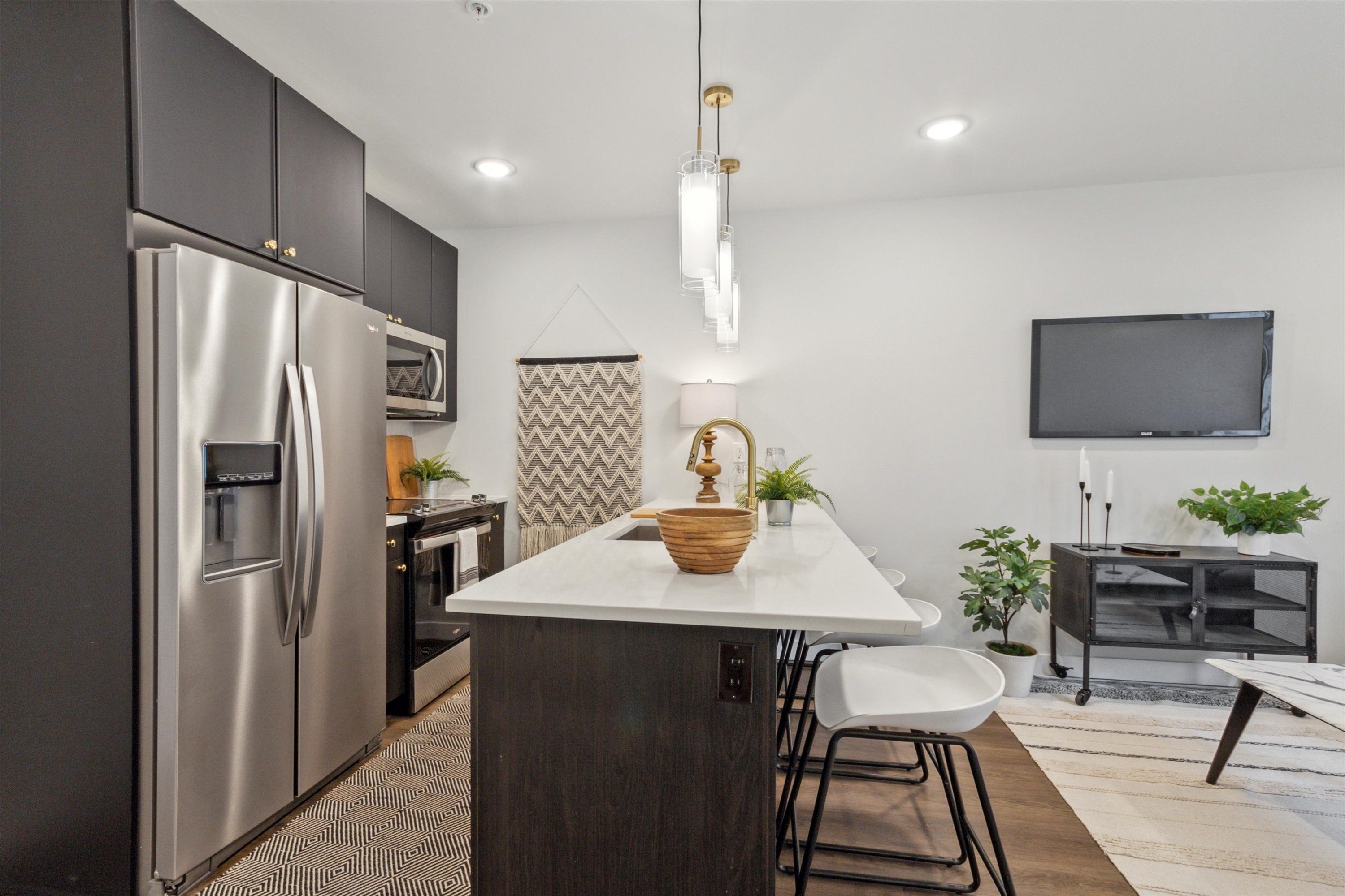 1102 GERMANTOWN AVENUE Unit 405
