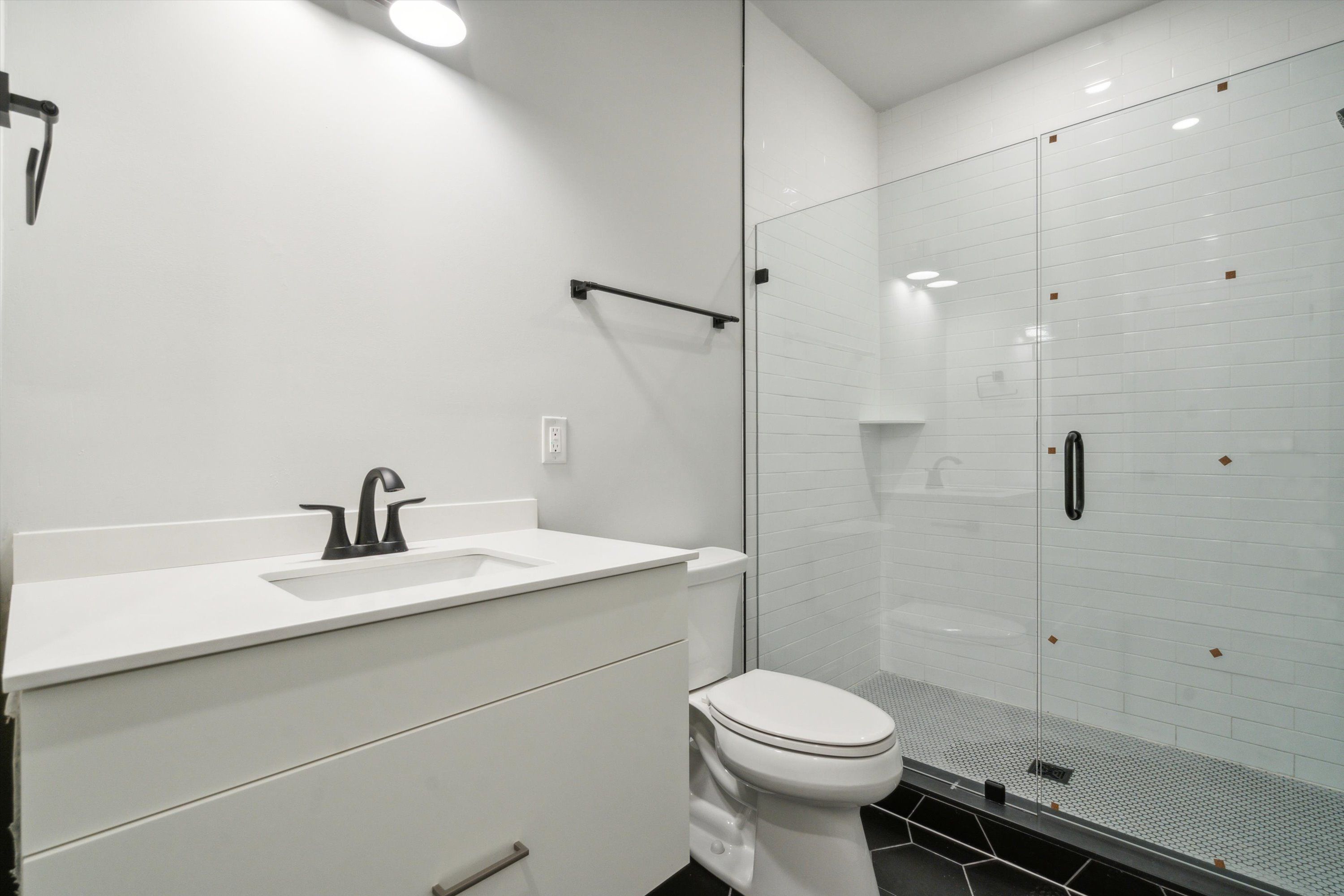 6910 Ridge Avenue Unit 411