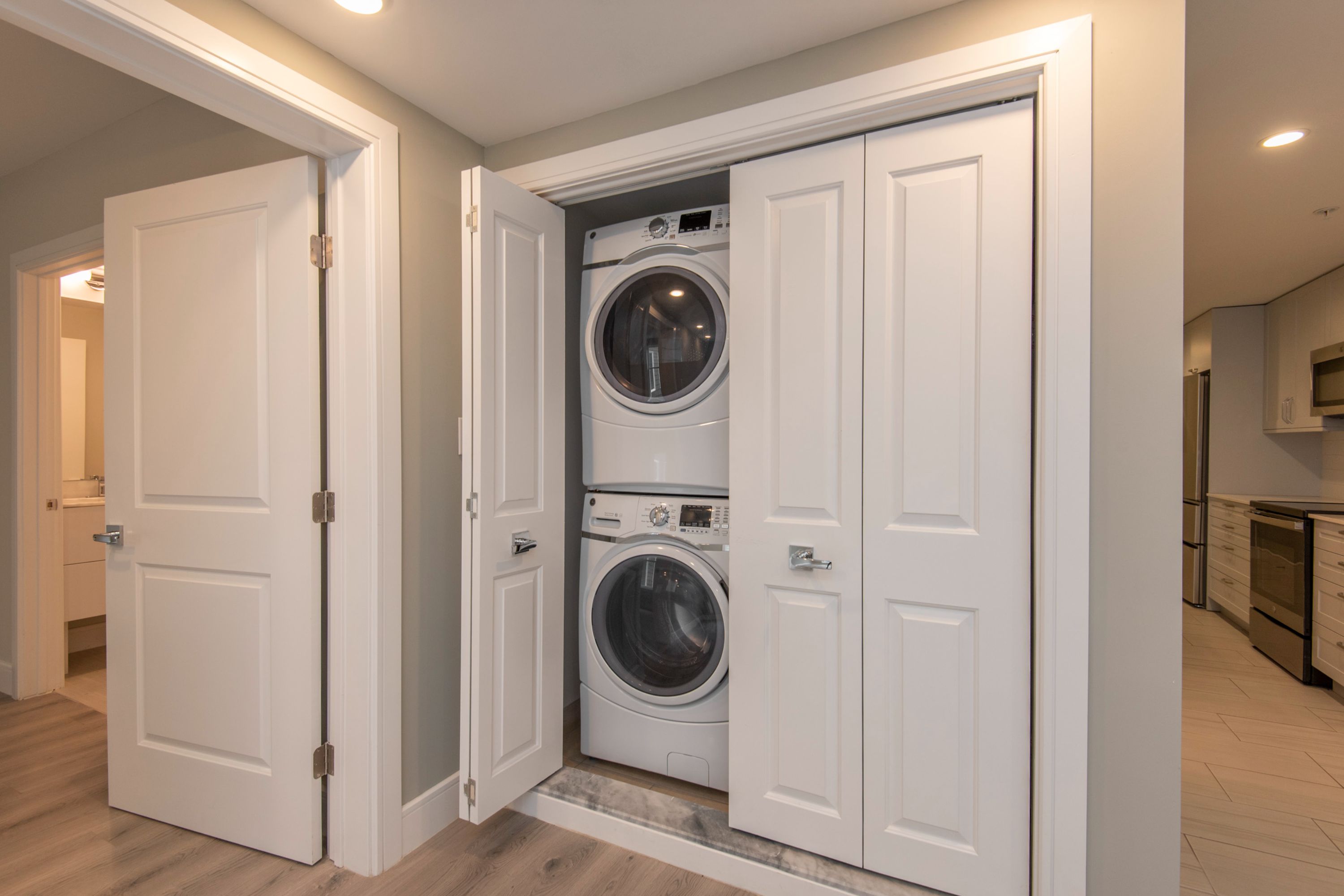 1133 E COLUMBIA AVE Unit 205