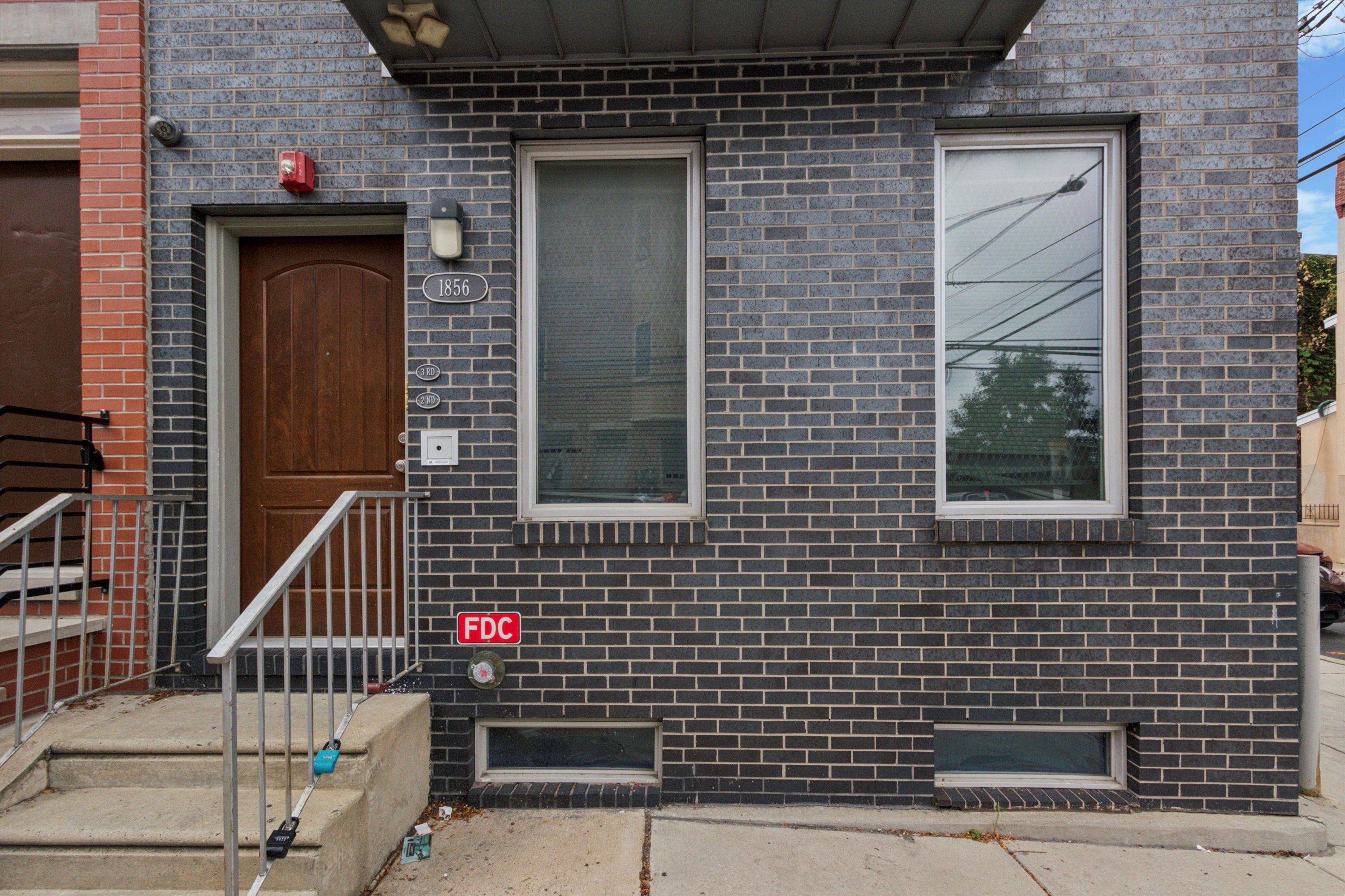 1856 N 17TH ST Unit 3