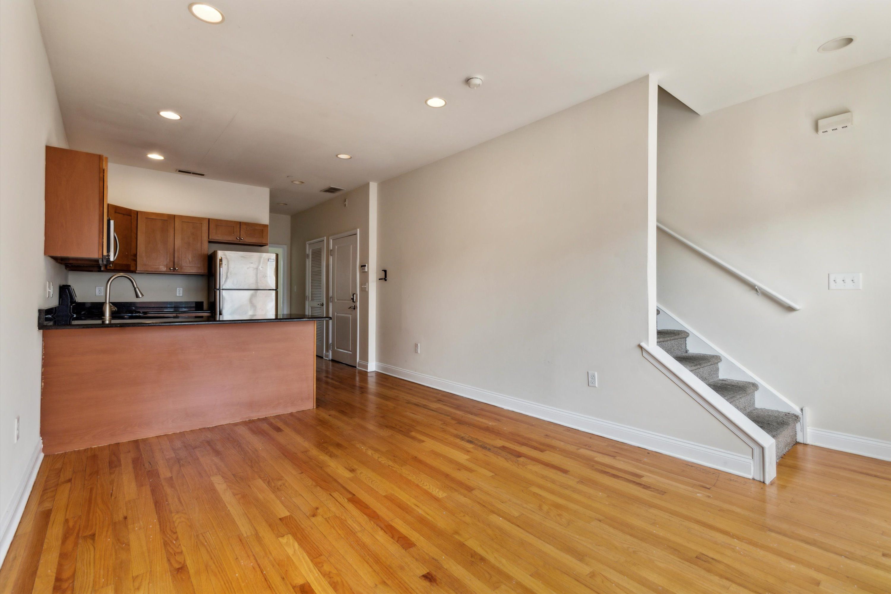 1705 ARLINGTON ST Unit B
