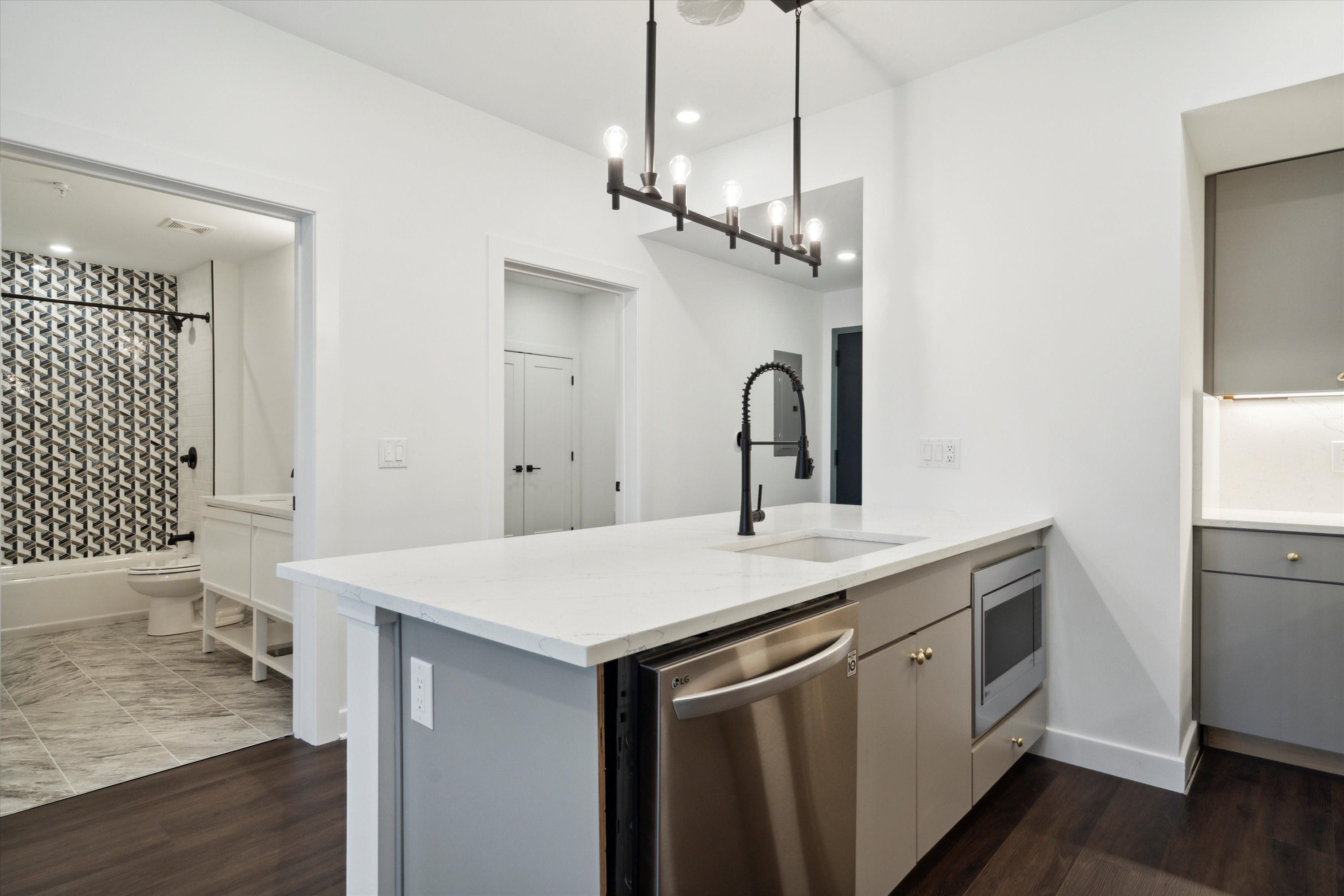 2636 E YORK ST Unit 208