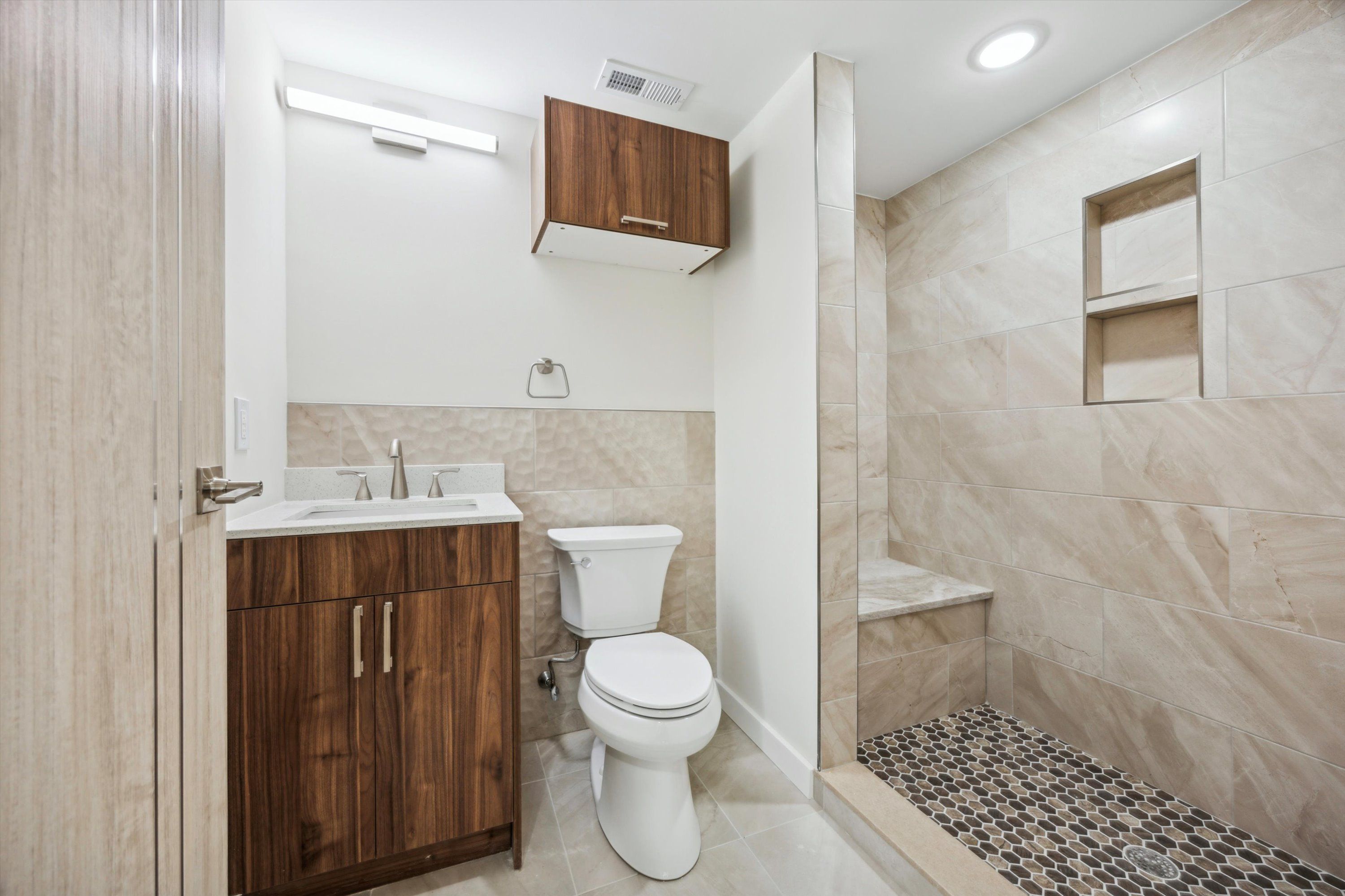 3729 LANCASTER AVE Unit 203