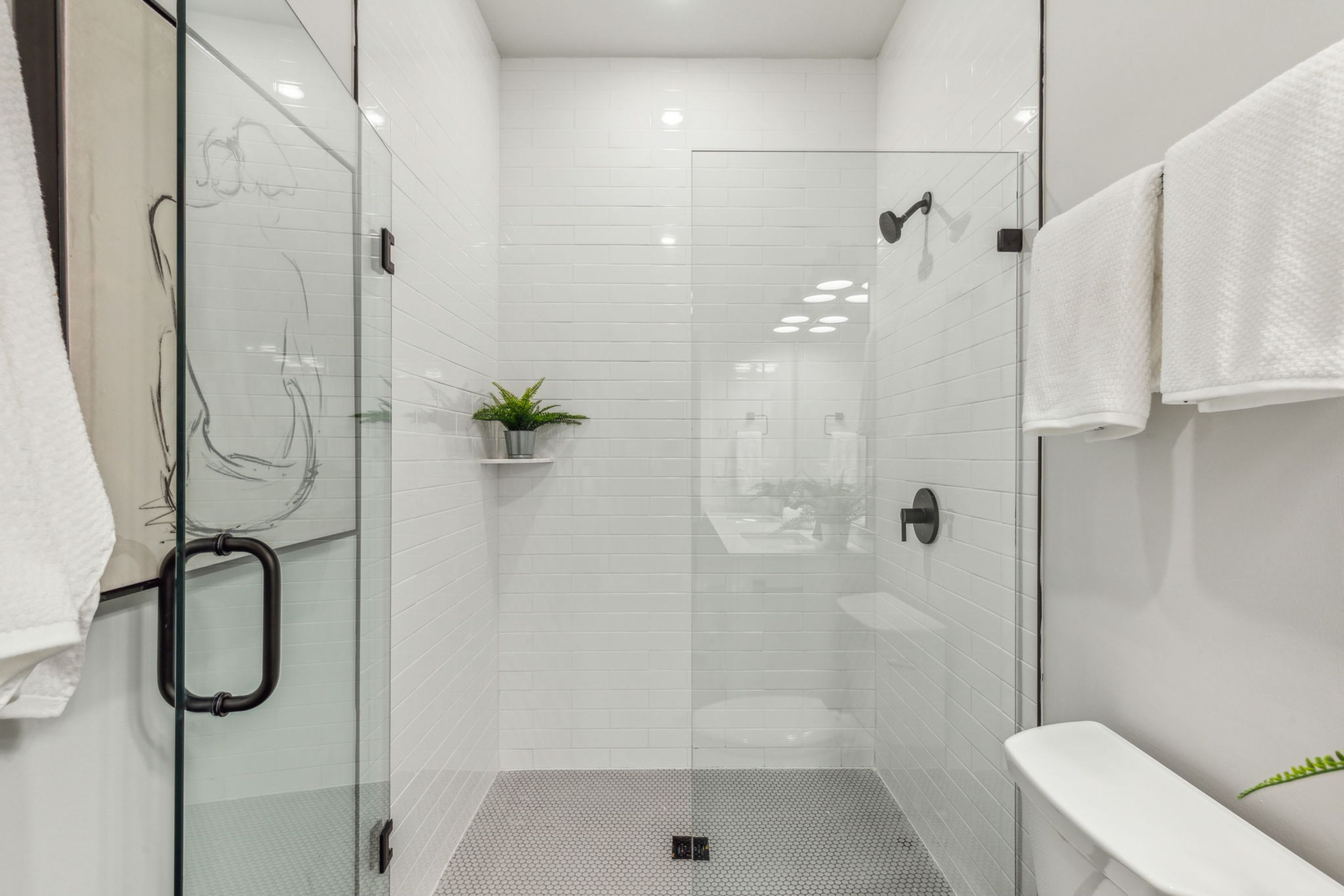 6910 Ridge Avenue Unit 205