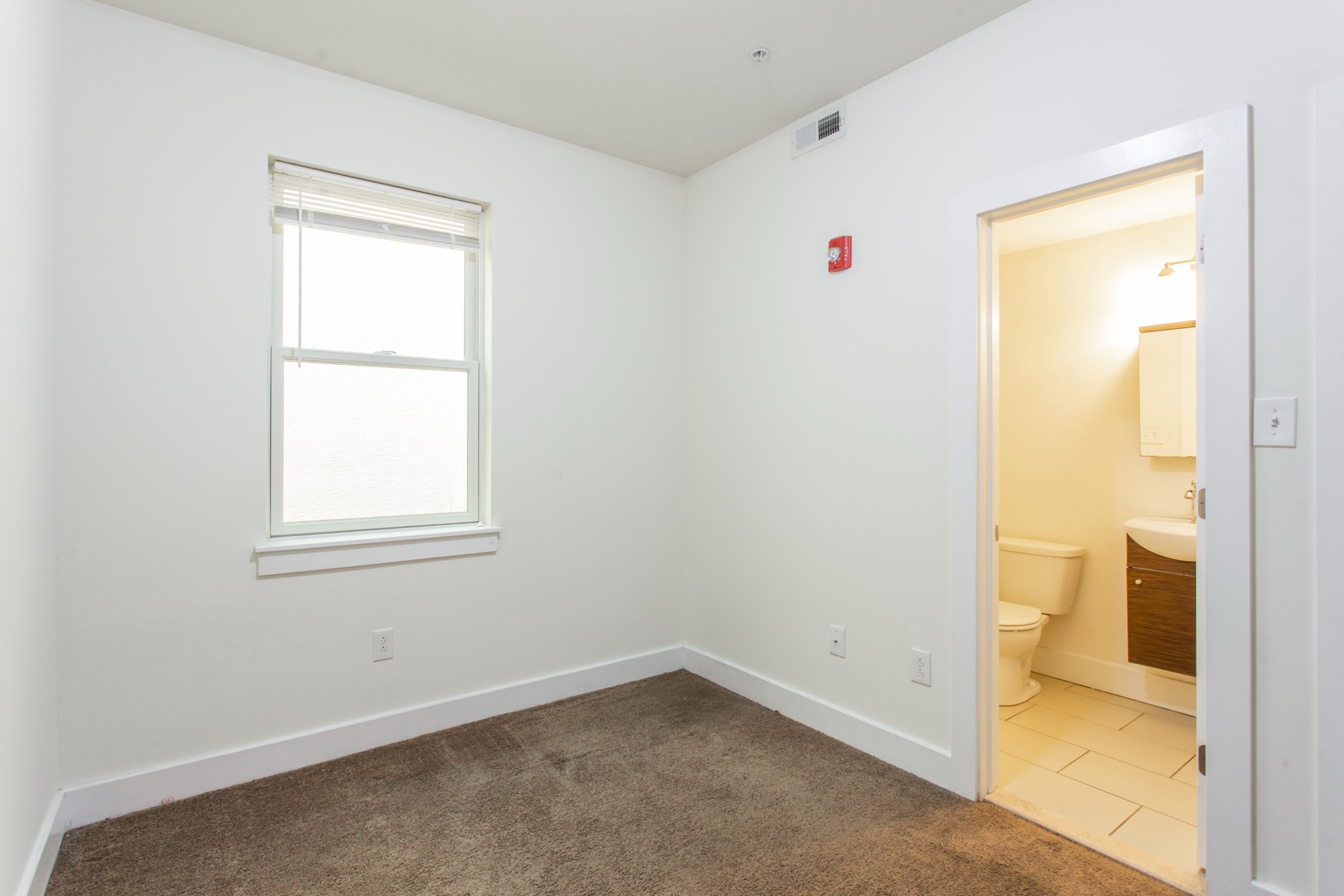 3836-50 SPRING GARDEN ST Unit 27