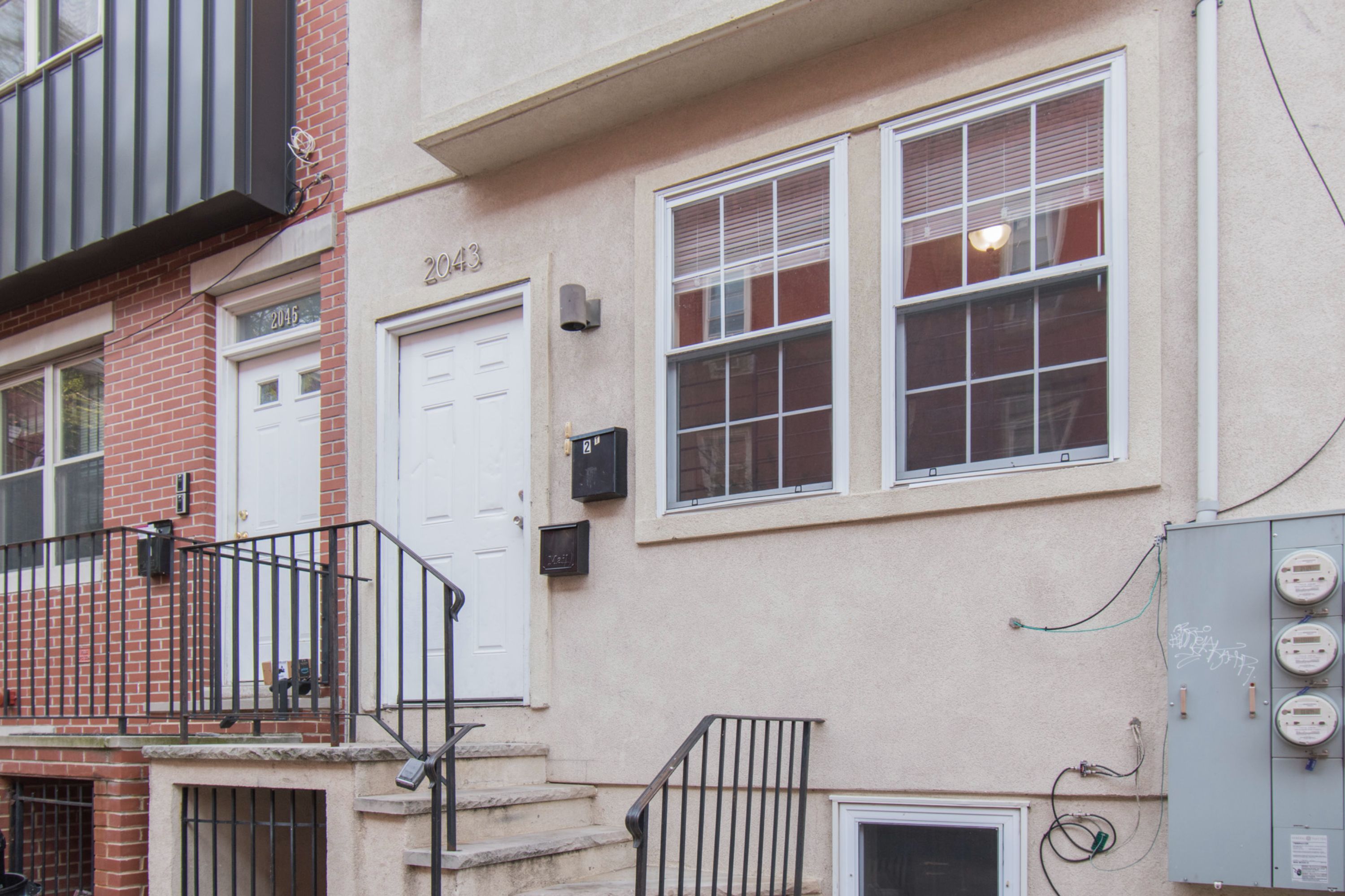 2043 N GRATZ ST Unit 2