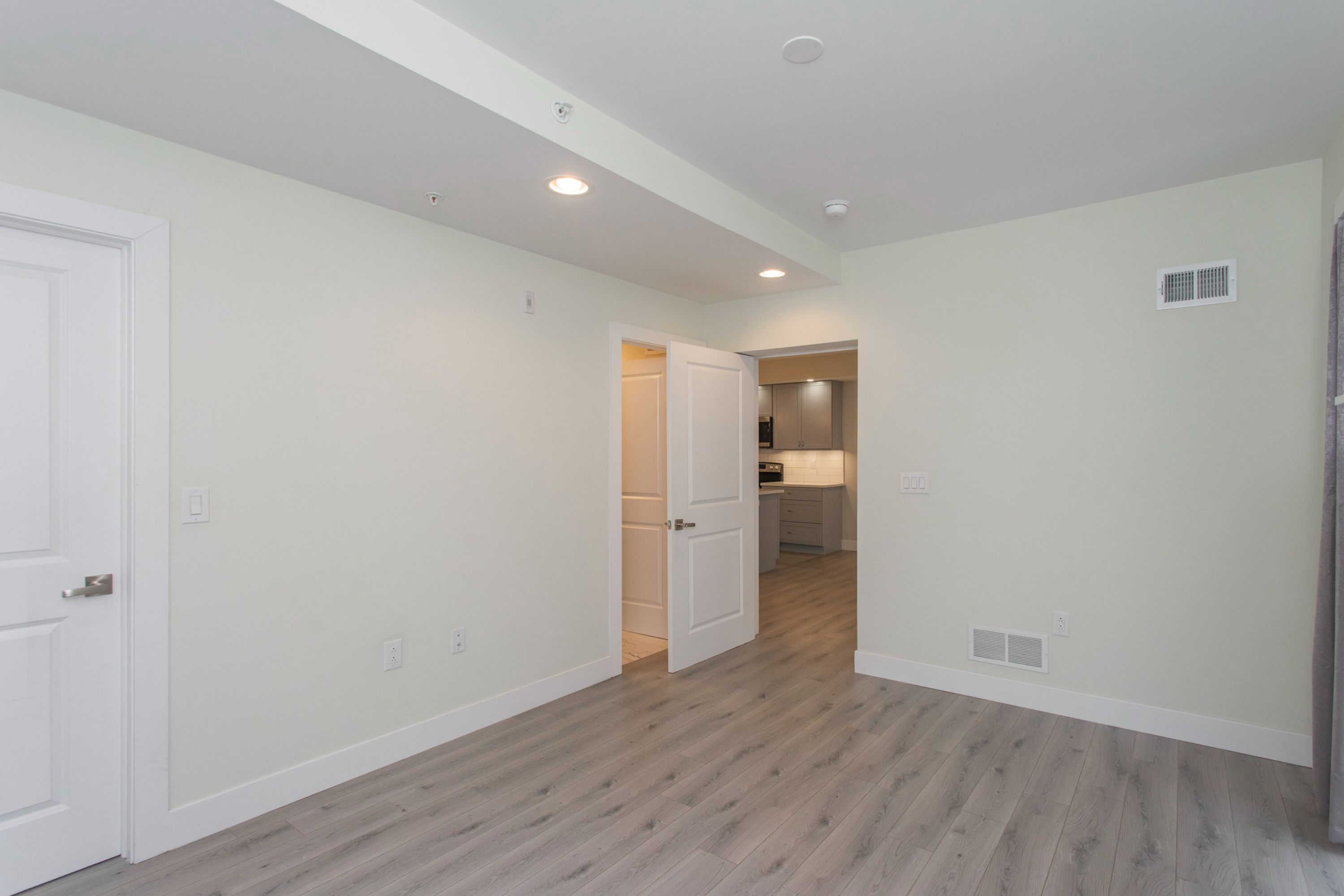 1533-39 PARRISH ST Unit 2F