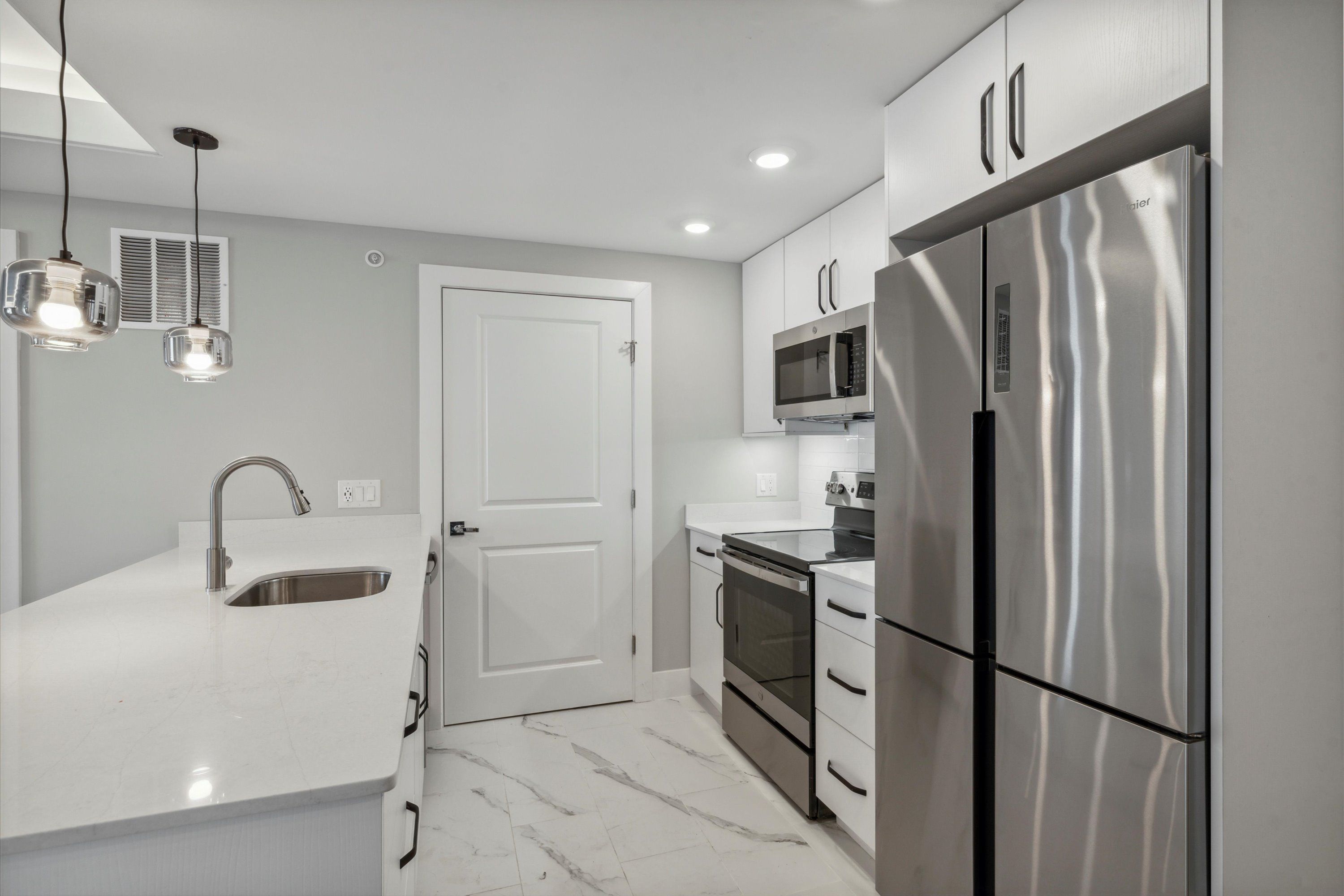 1223 N 7th St Unit 208