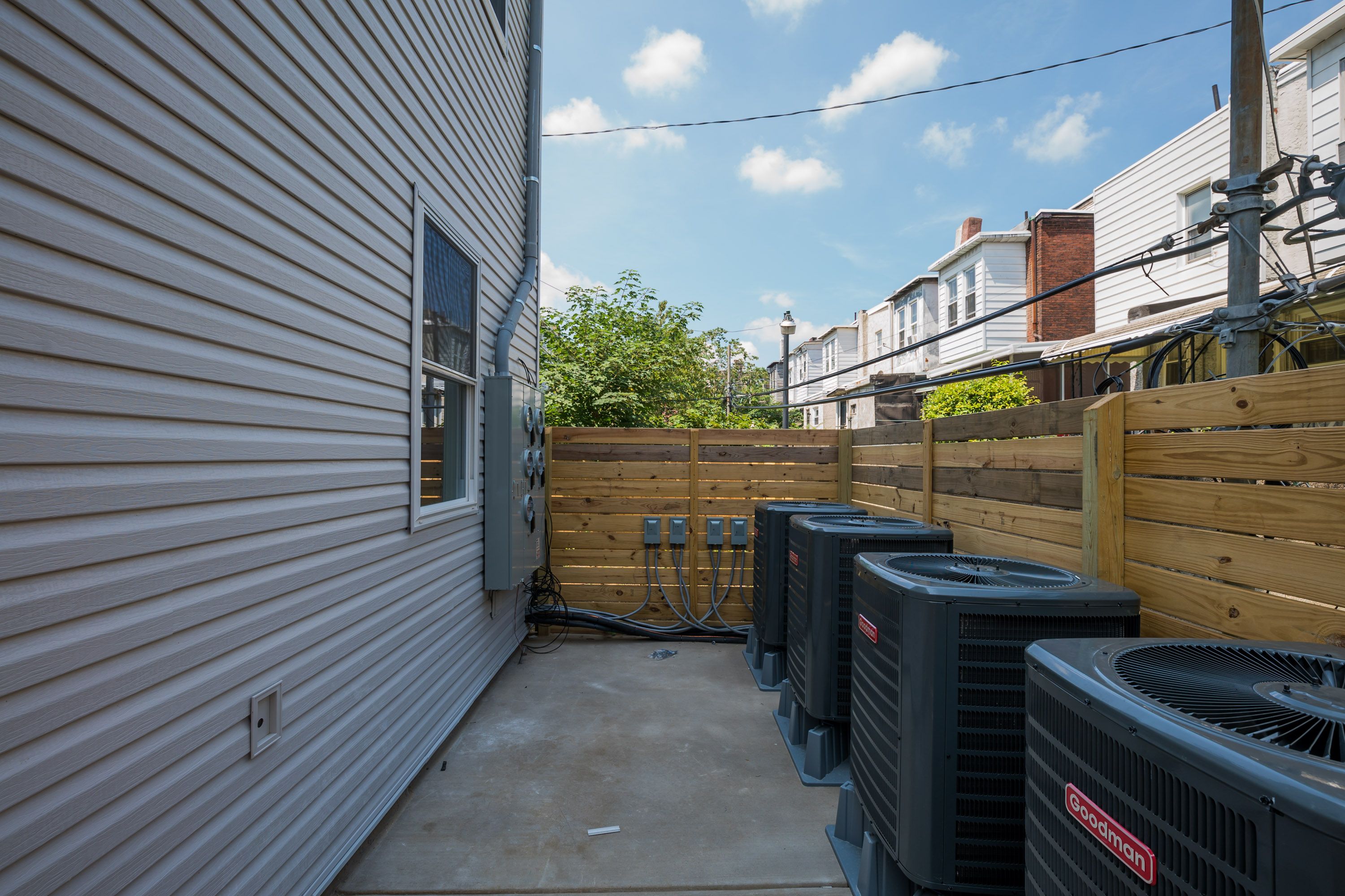 3213 HAVERFORD AVE Unit 4