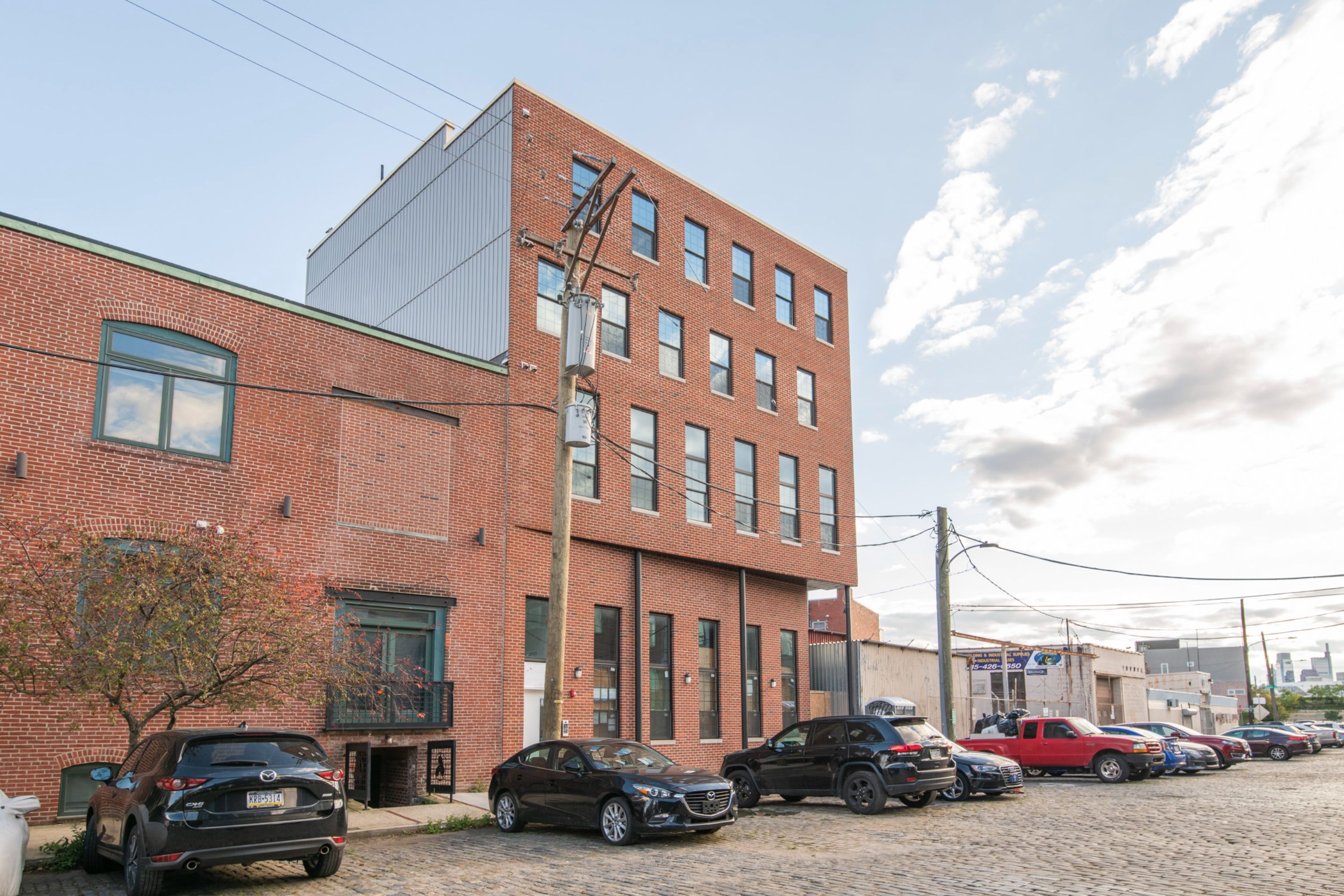 2045-49 Trenton Ave Unit 201