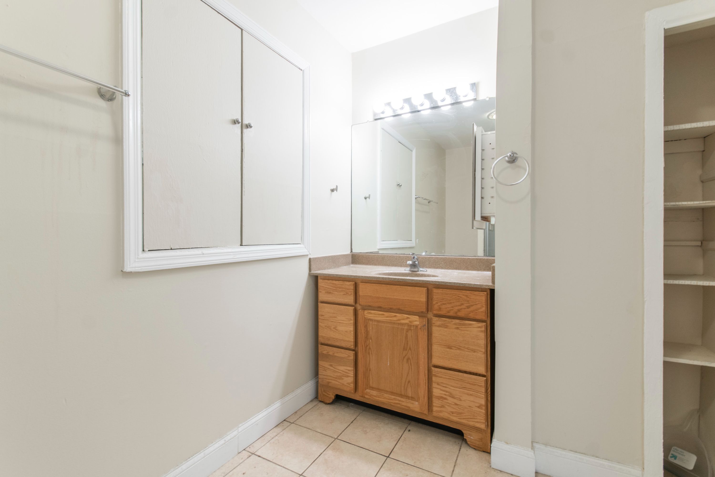 291-293 Nassau St Unit 6