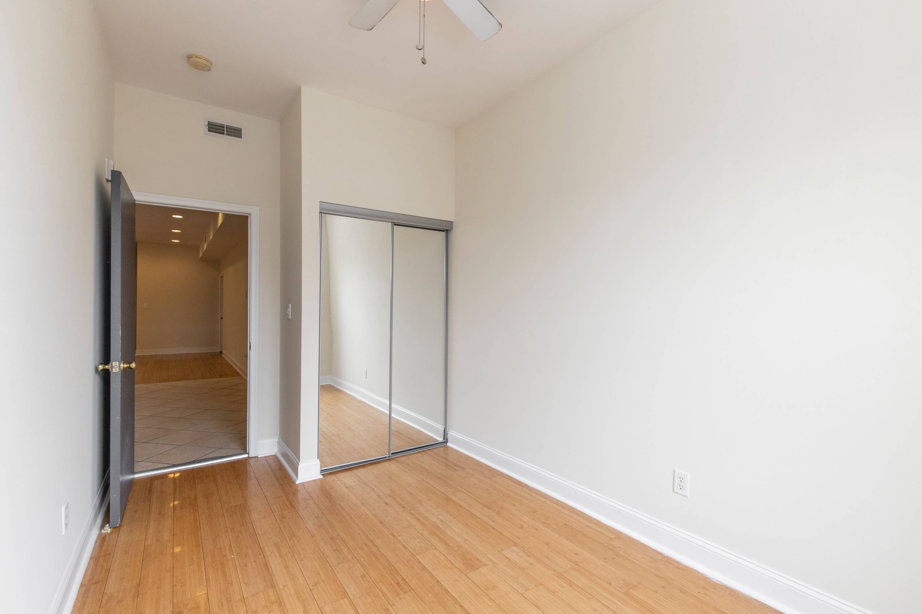 1619 DIAMOND ST Unit 2