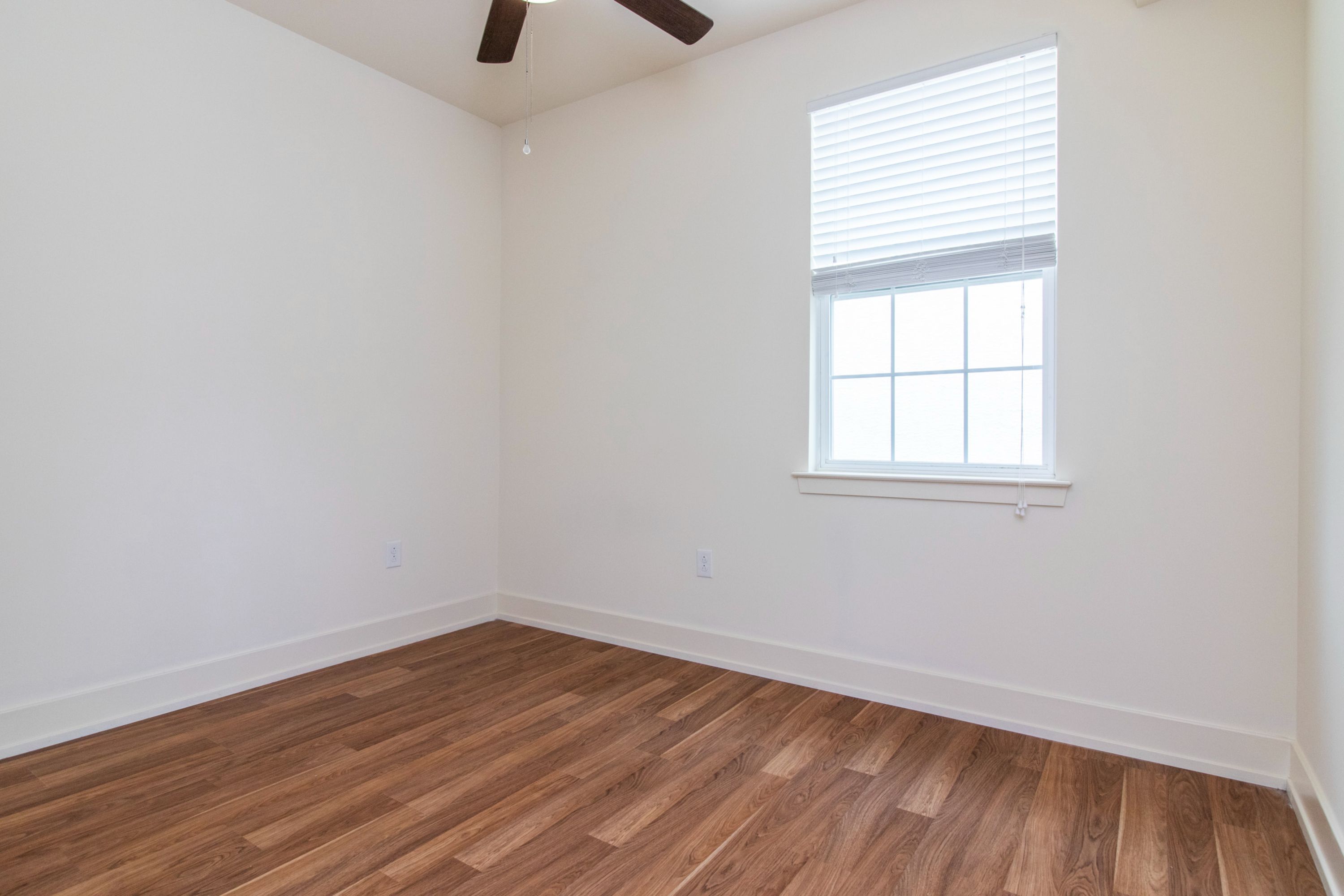 1904 N MARSHALL ST Unit 2