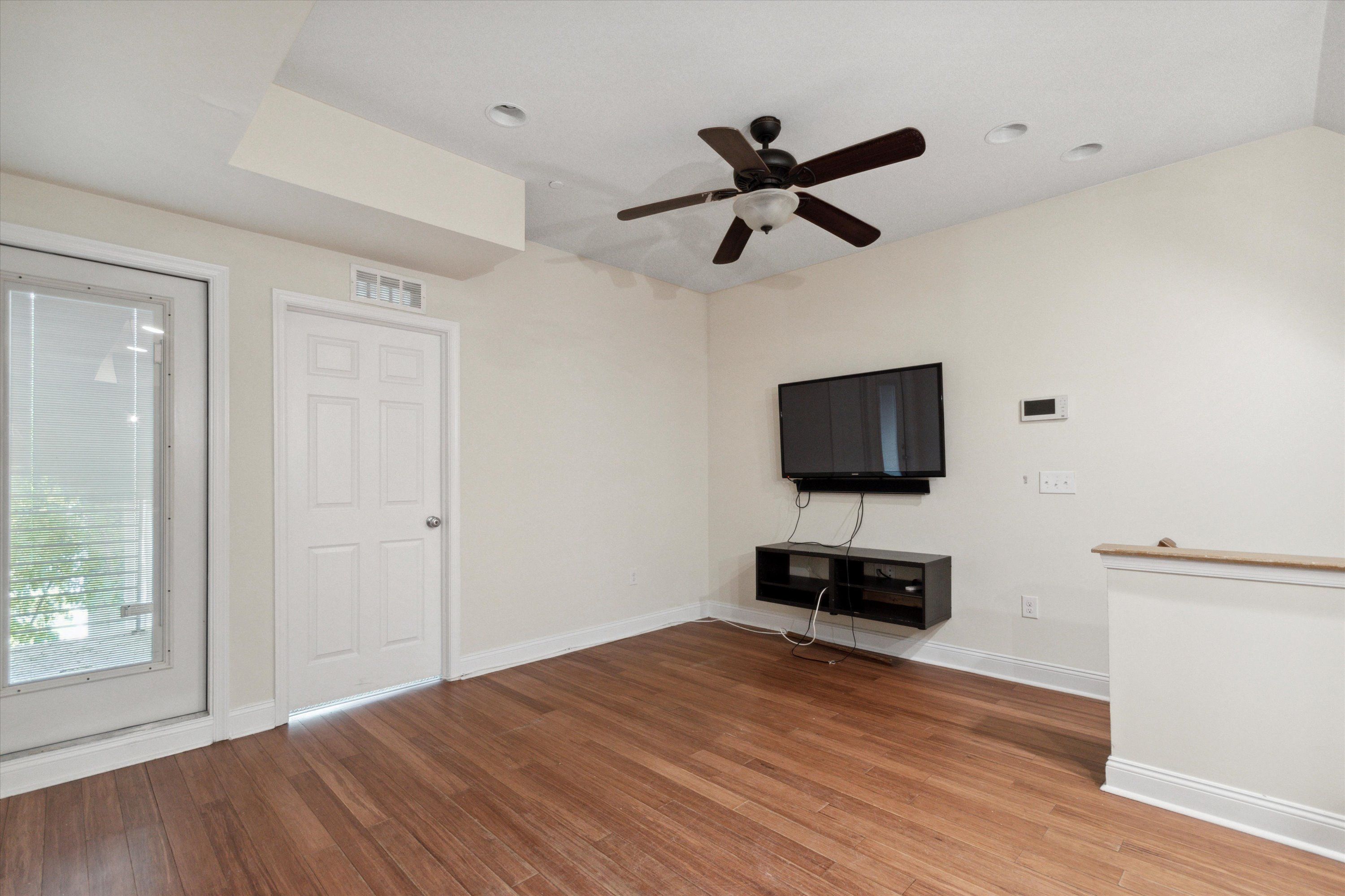 1408 WILLINGTON ST Unit B