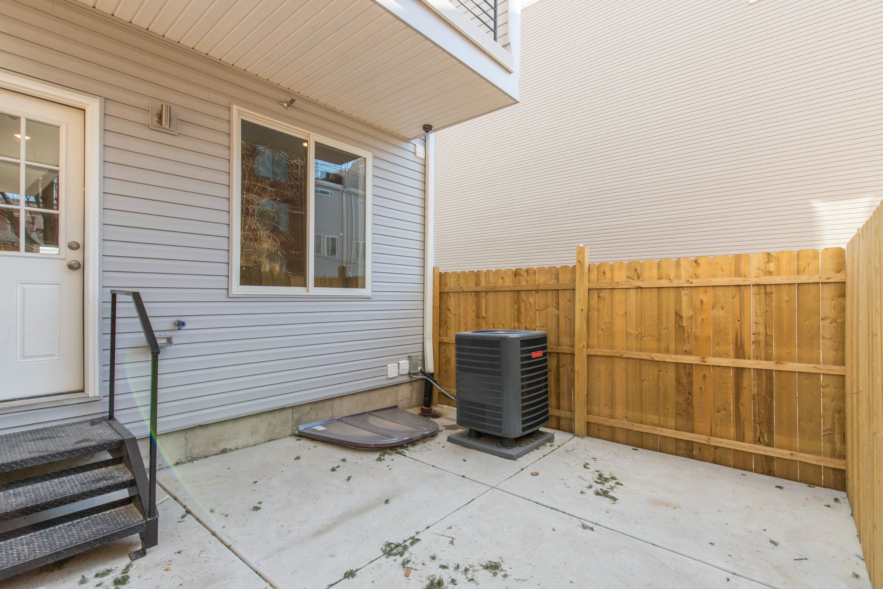 1906 E York St Unit 1