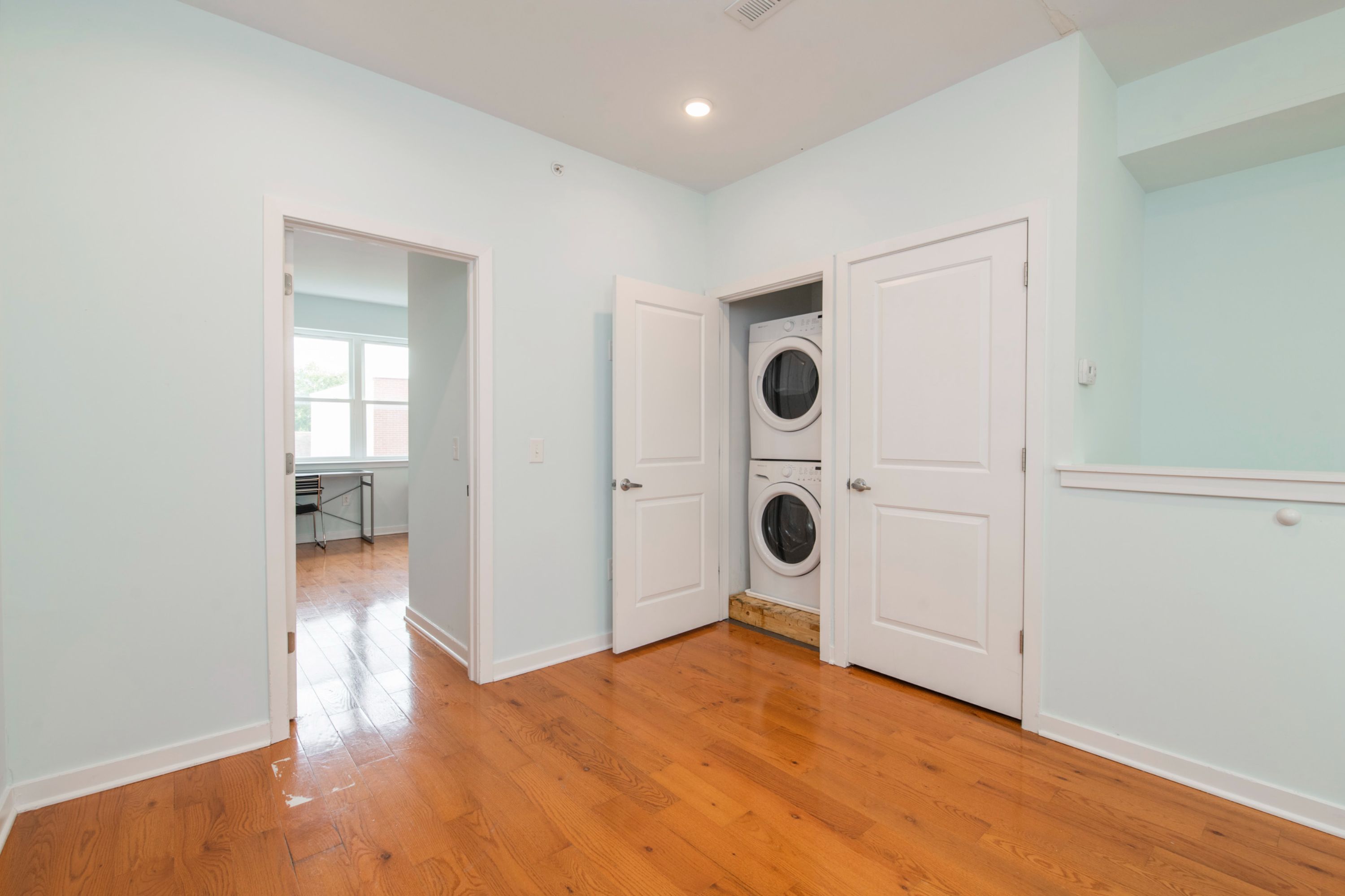 1517 SEYBERT ST Unit 2