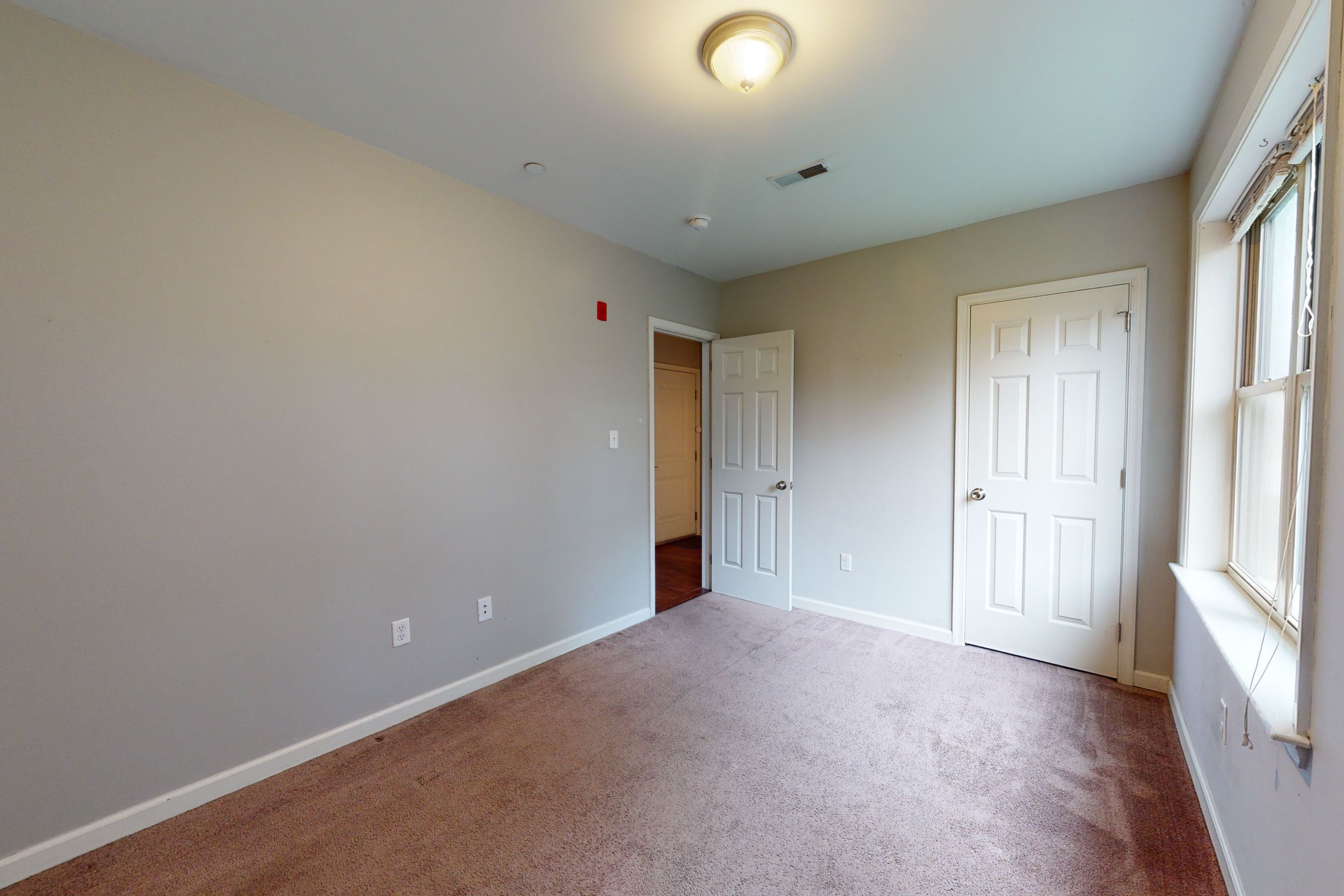 1628 WILLINGTON ST Unit 3