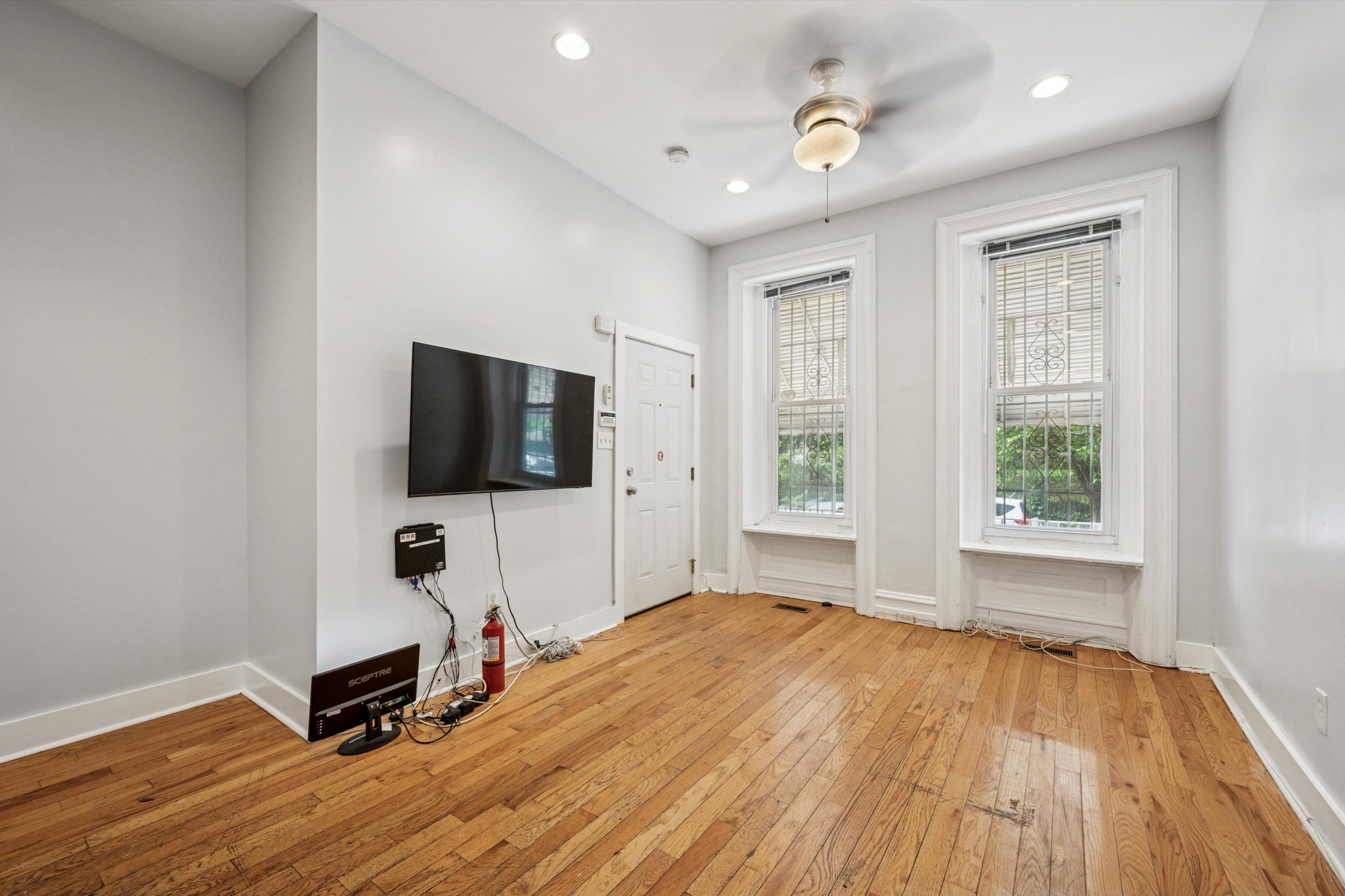 1703 W MONTGOMERY AVE Unit 1