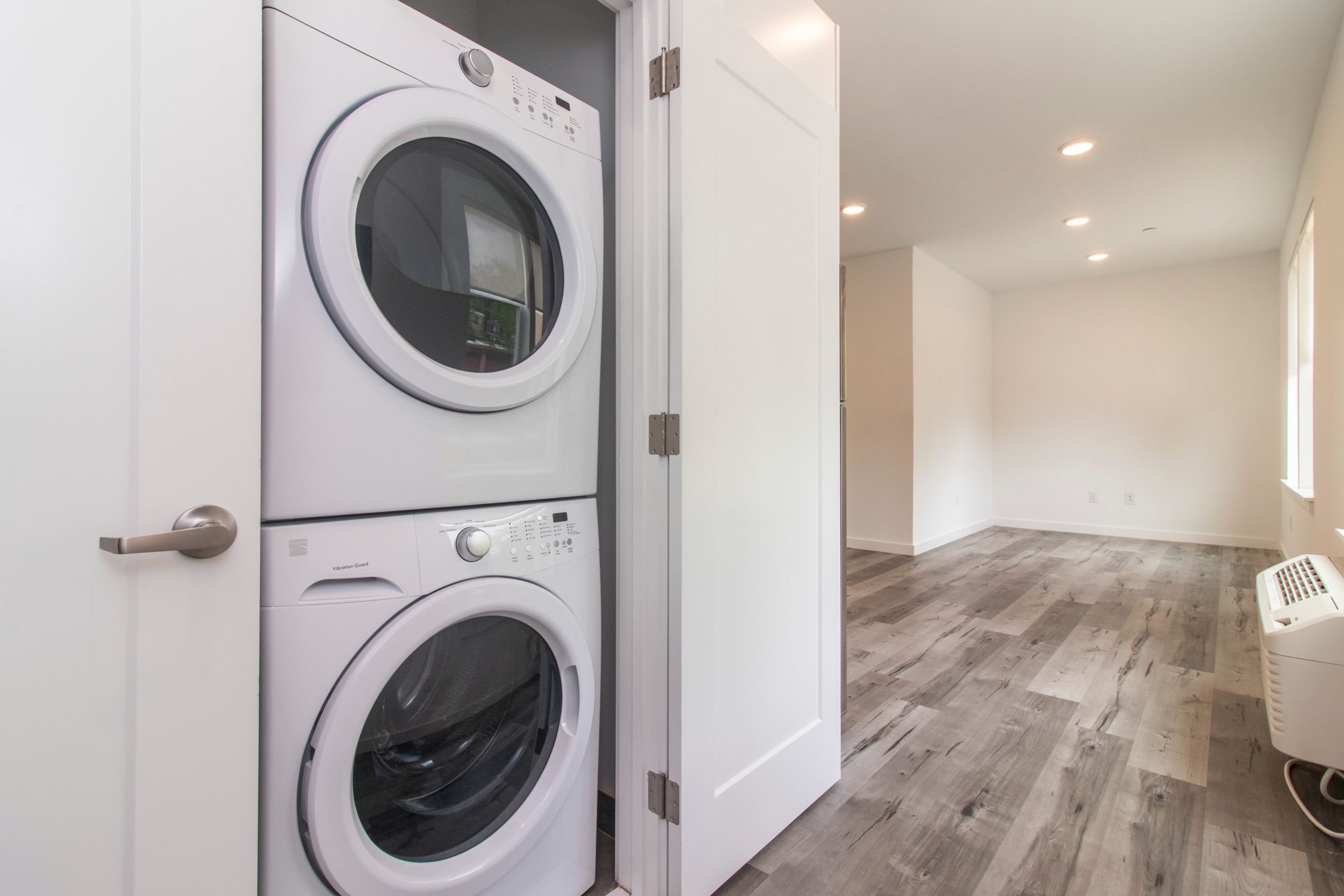 1629 W GIRARD AVE Unit 3A