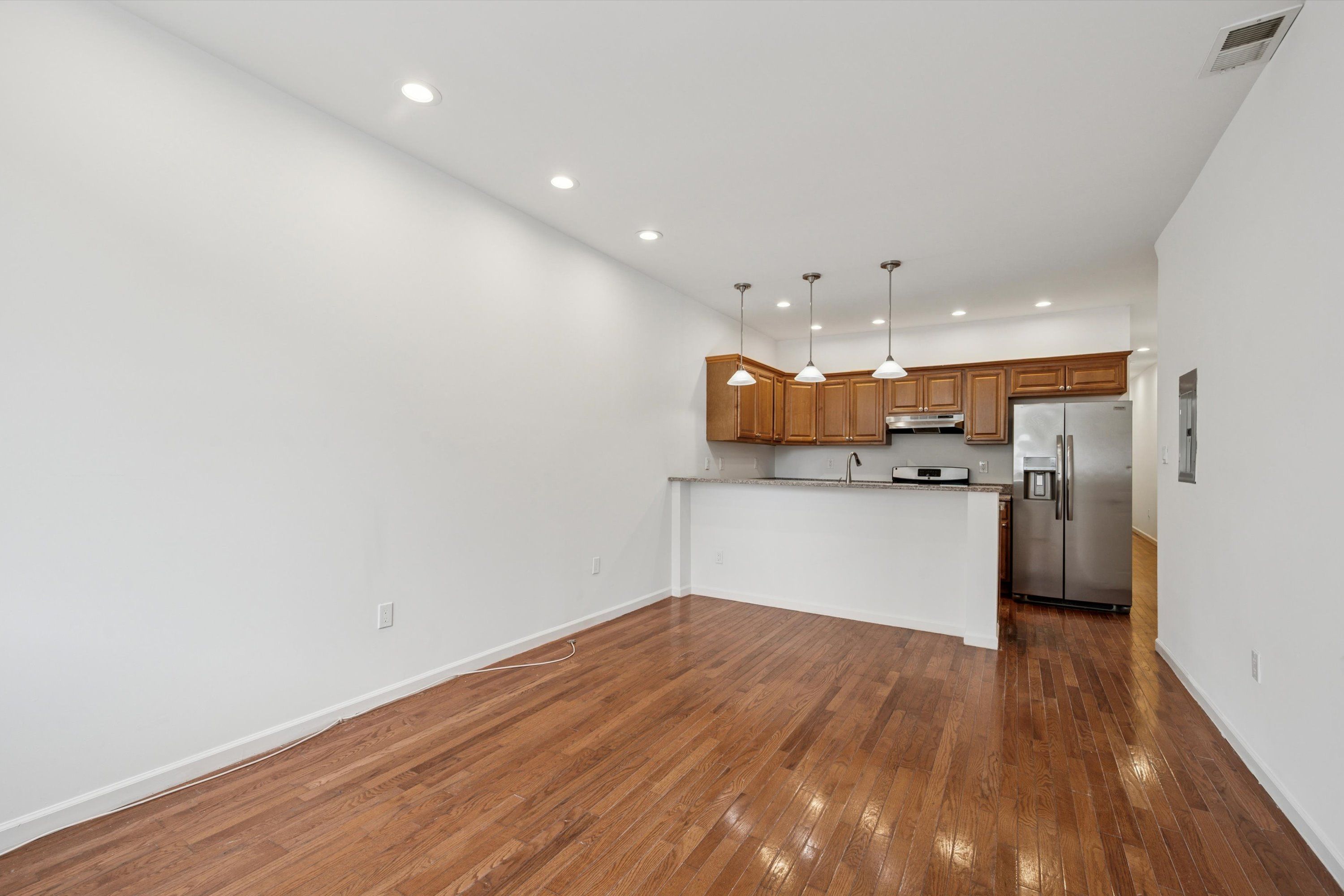 1629 GERMANTOWN AVE Unit 1