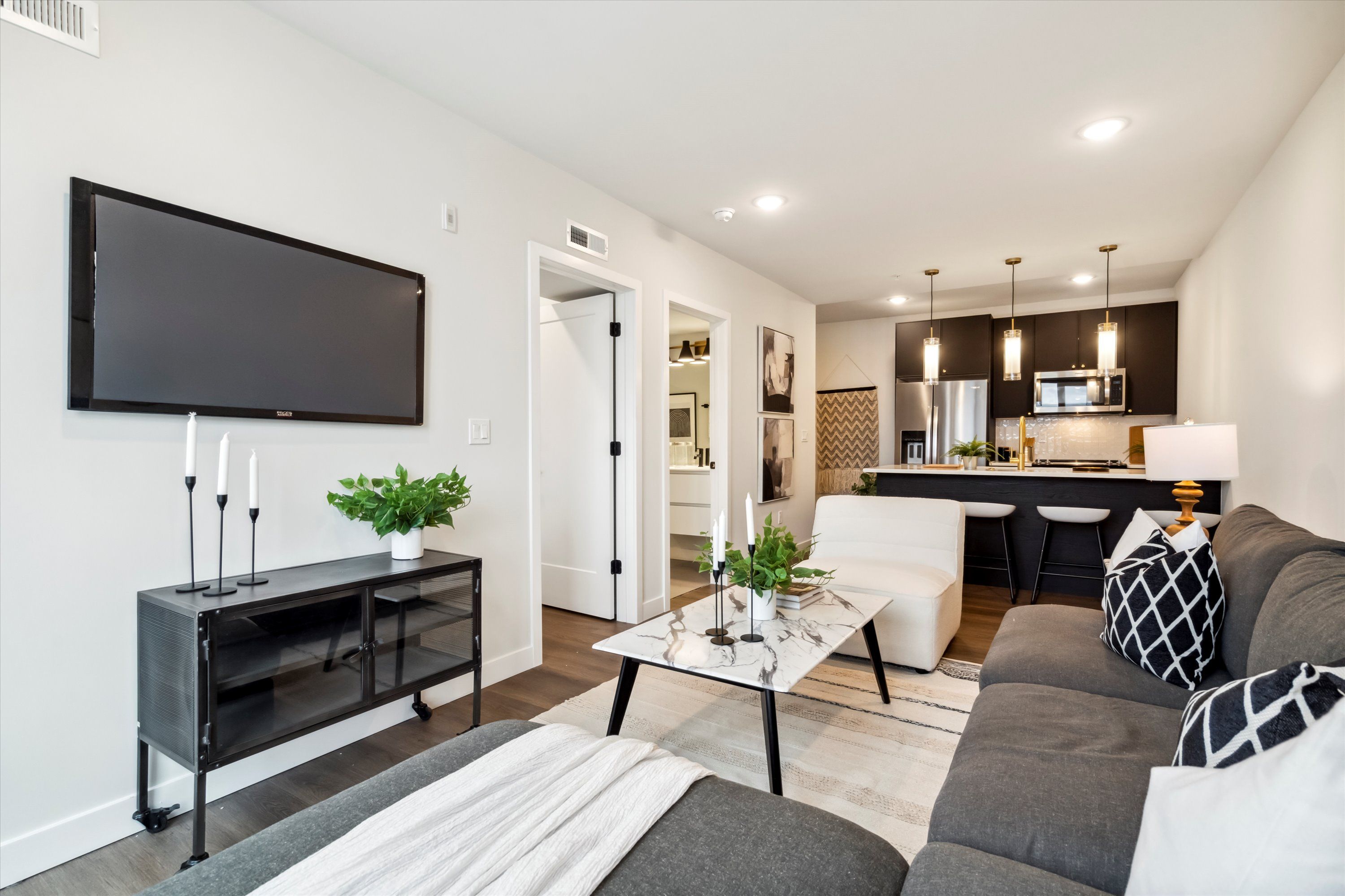 1102 GERMANTOWN AVENUE Unit 610