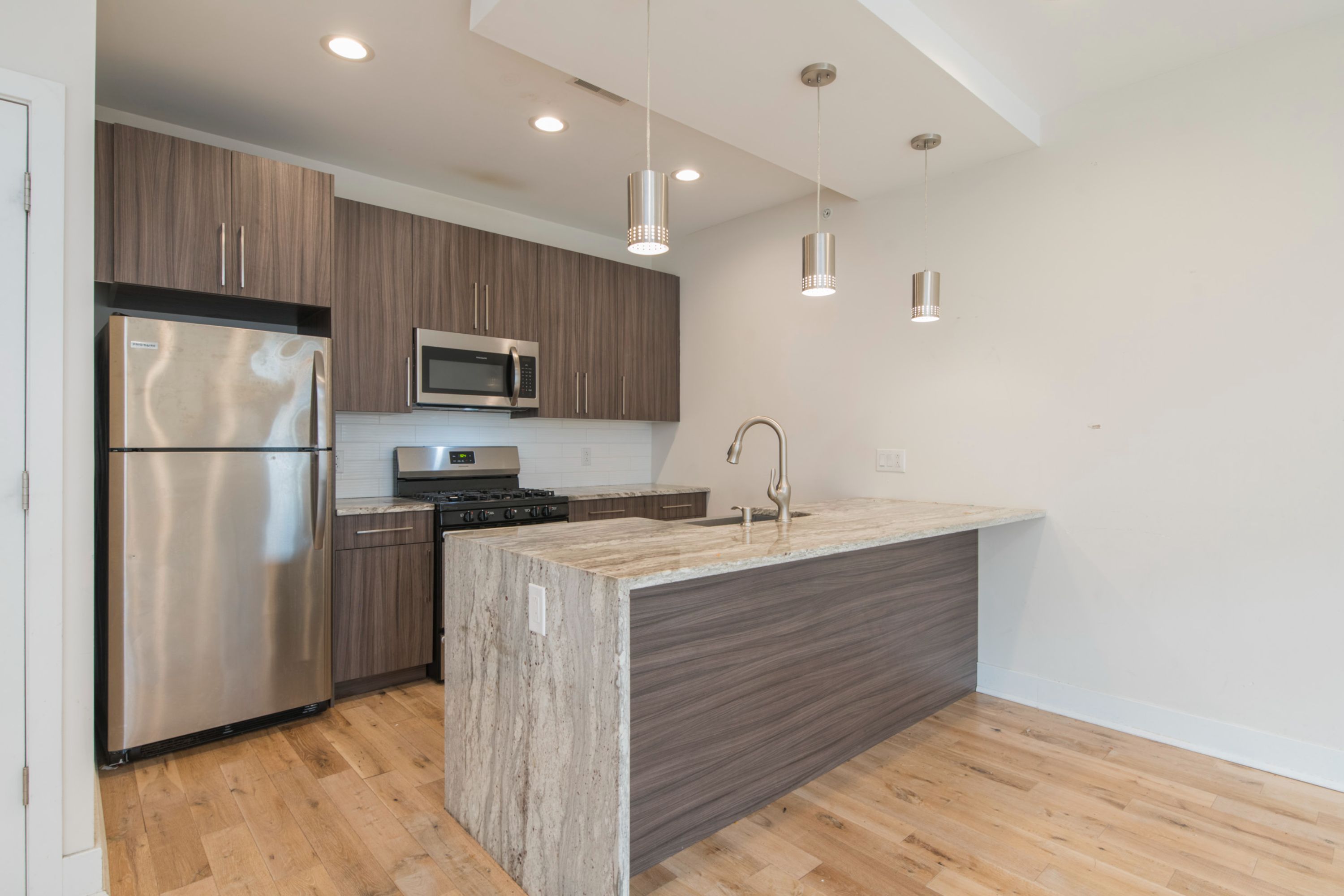 1624 POPLAR ST Unit 3