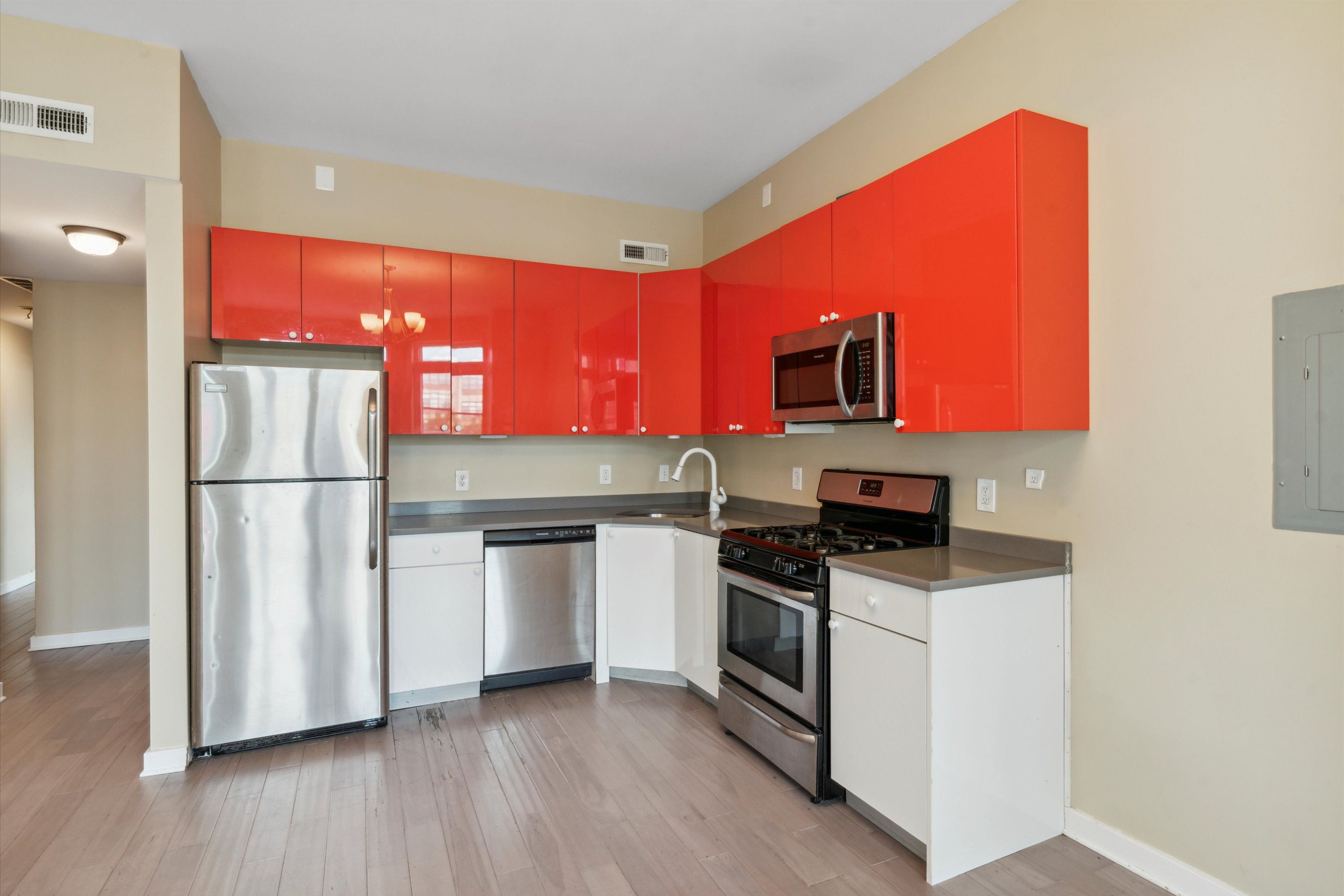718 N 15TH ST Unit 4