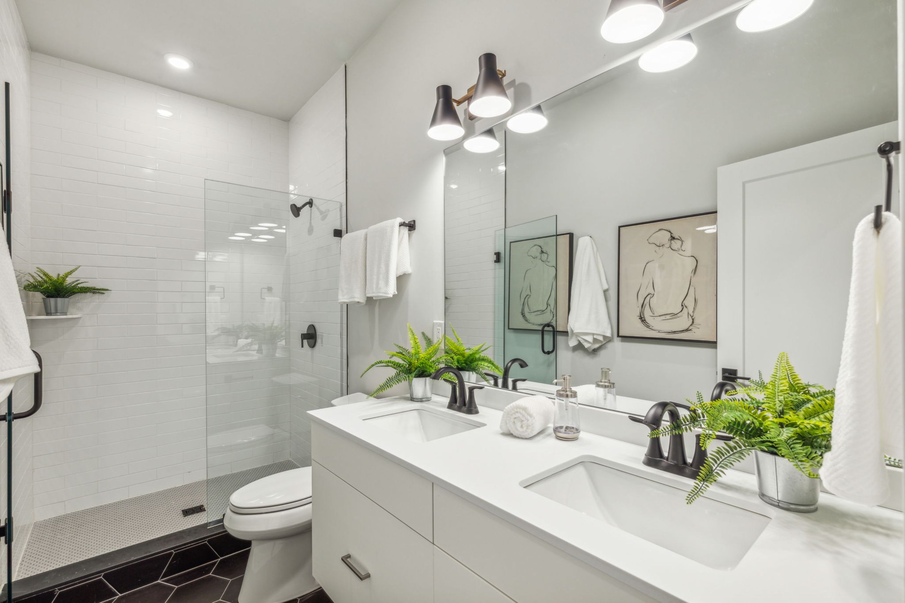 6910 Ridge Avenue Unit 205