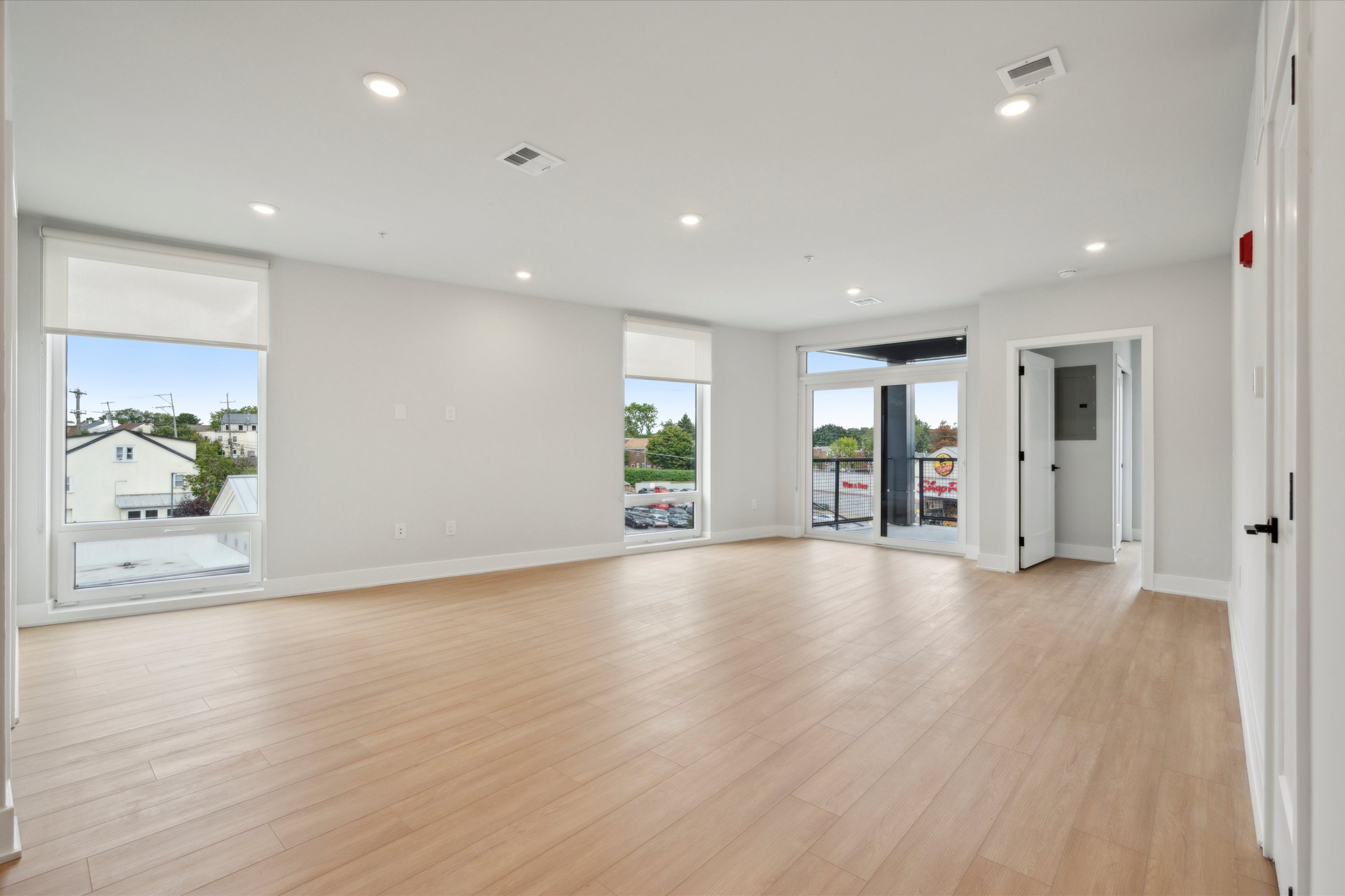 6910 Ridge Avenue Unit 418