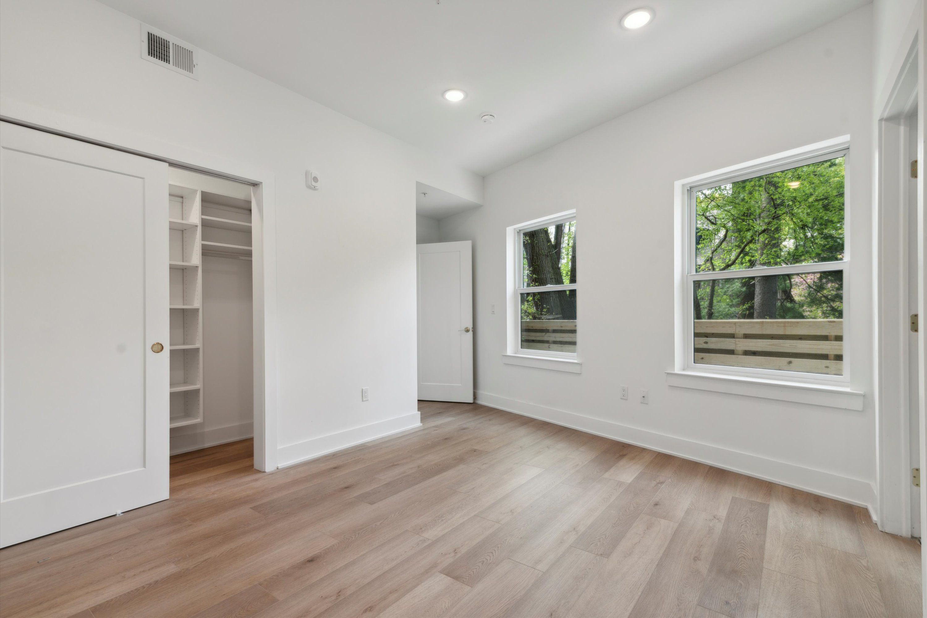 367 W Hortter St Unit 208