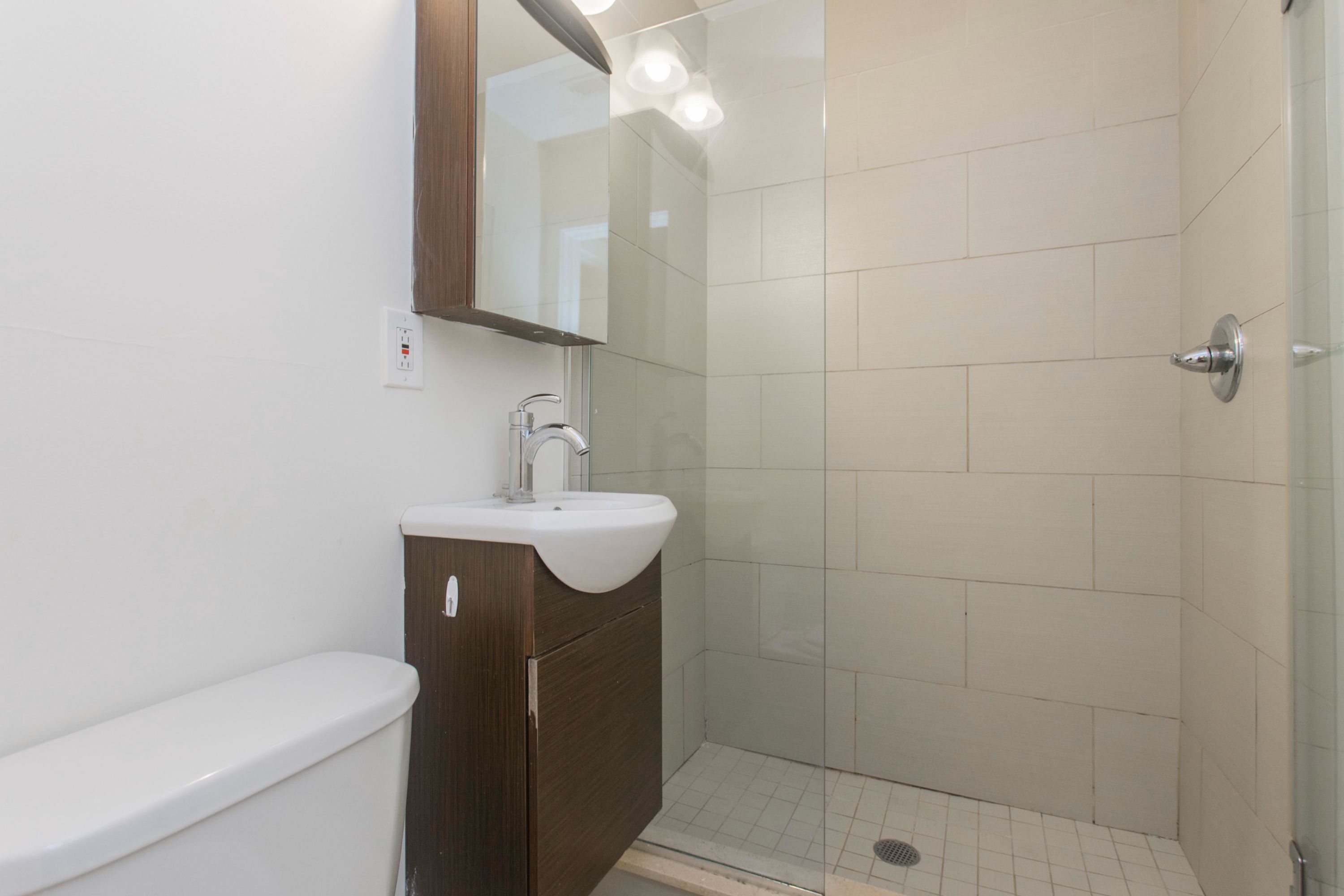 3835-37 HAMILTON ST Unit 11