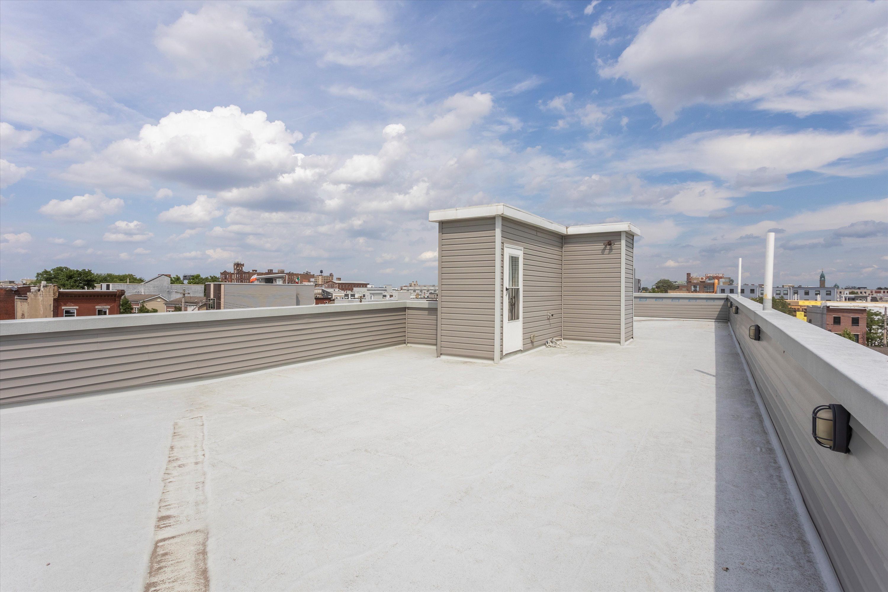 1528 N Marshall St Unit 1R