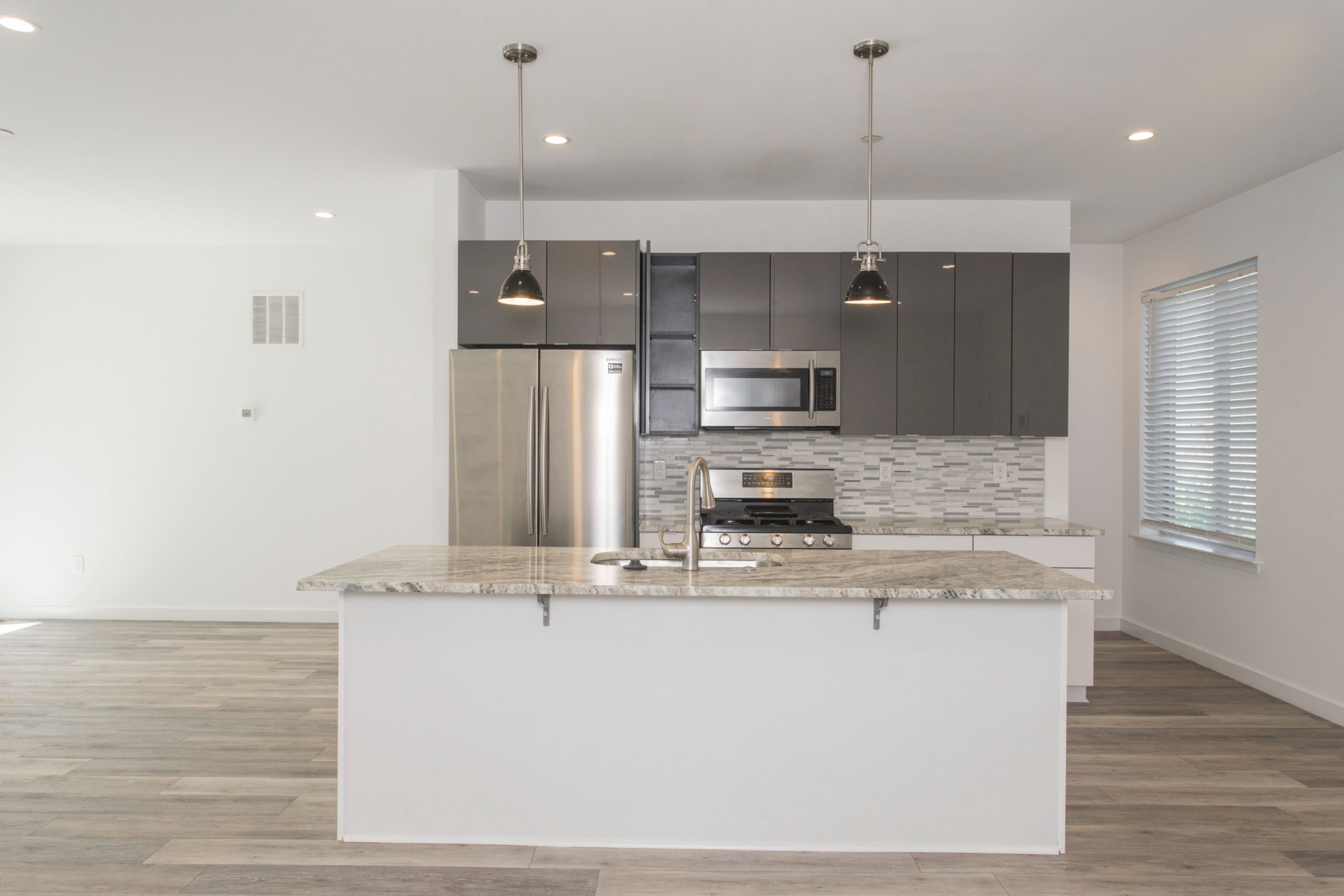 1528 N Marshall St Unit 1R