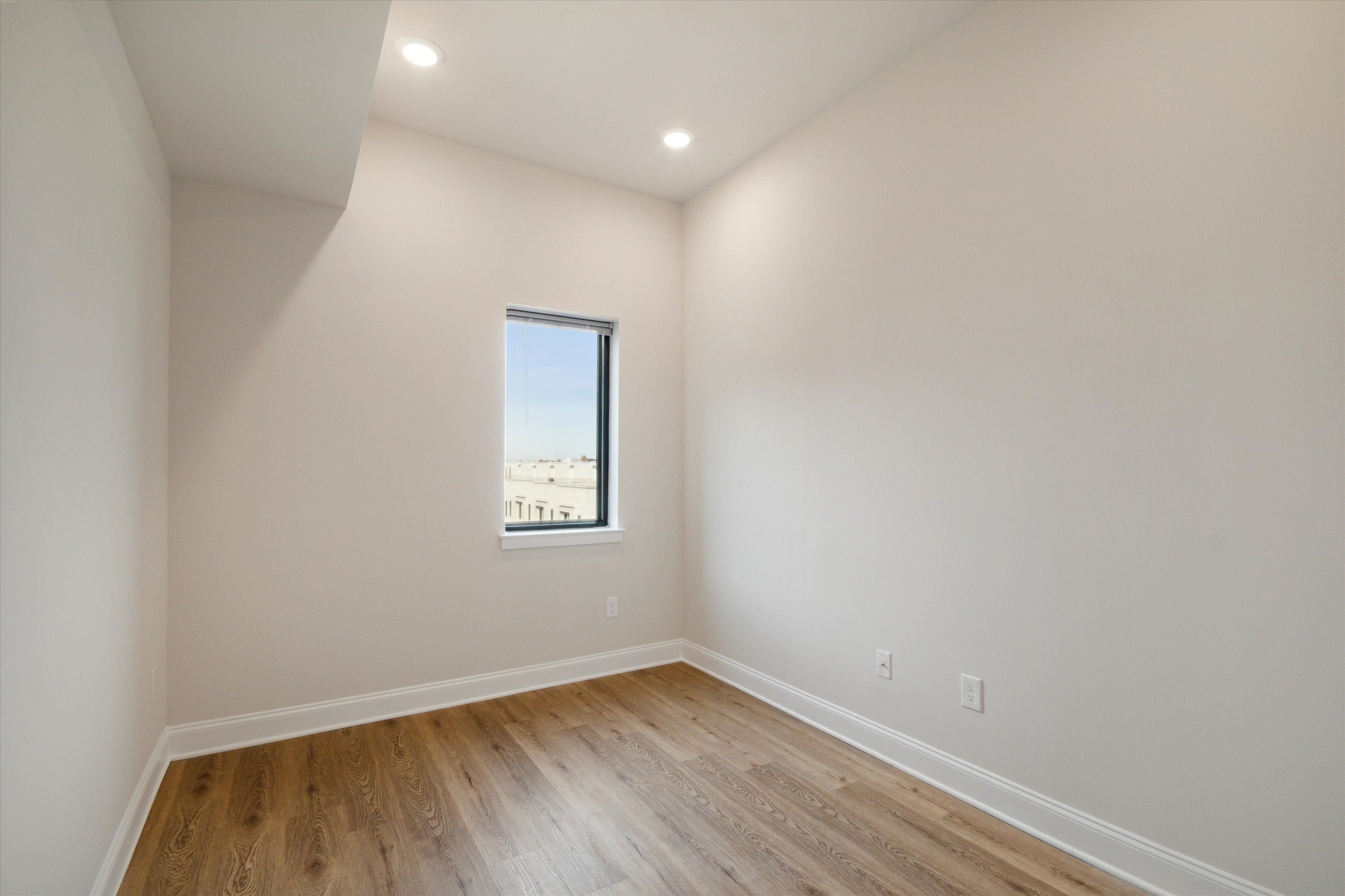 2157 E LEHIGH AVE Unit 502