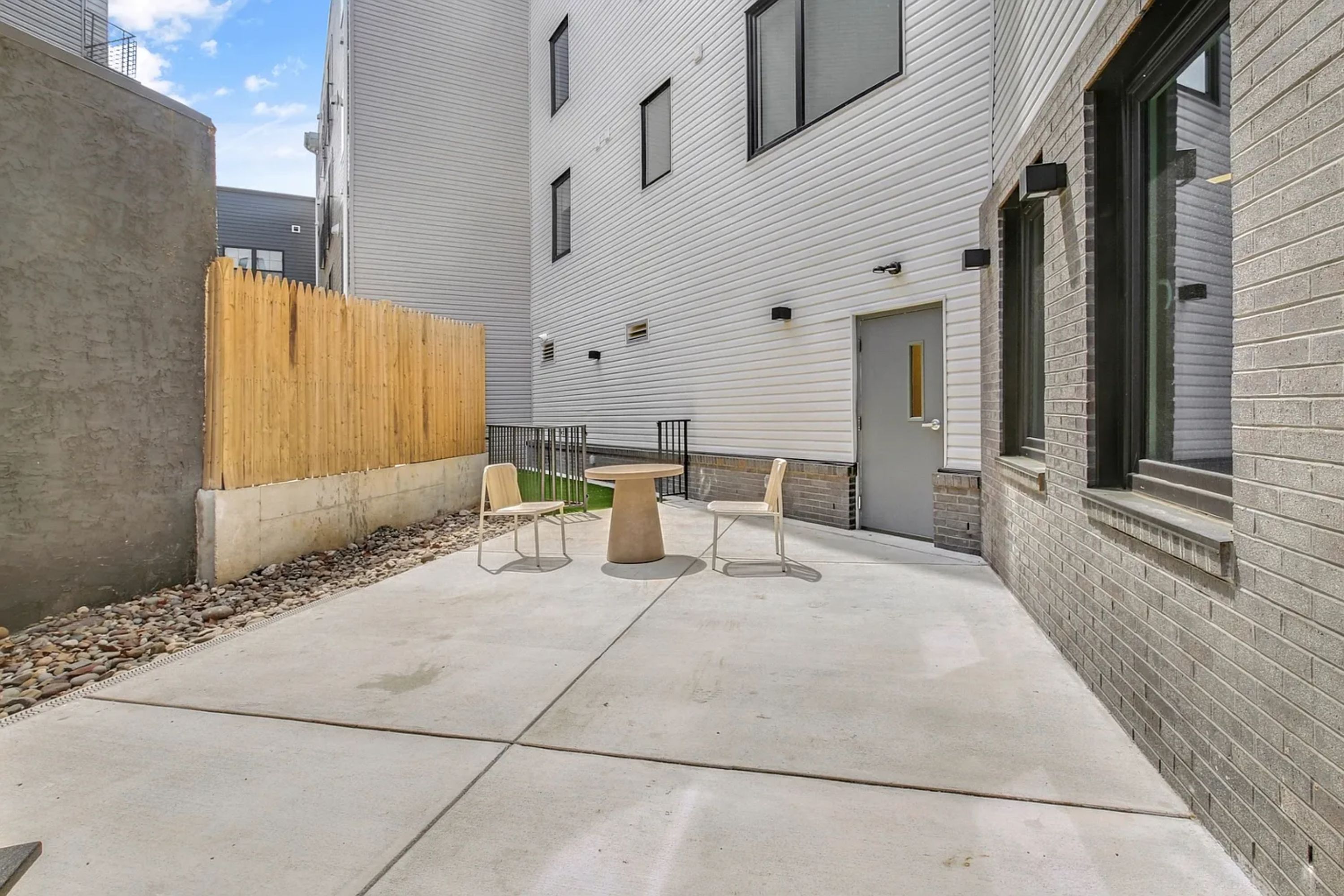 2000 Dreer St Unit 403