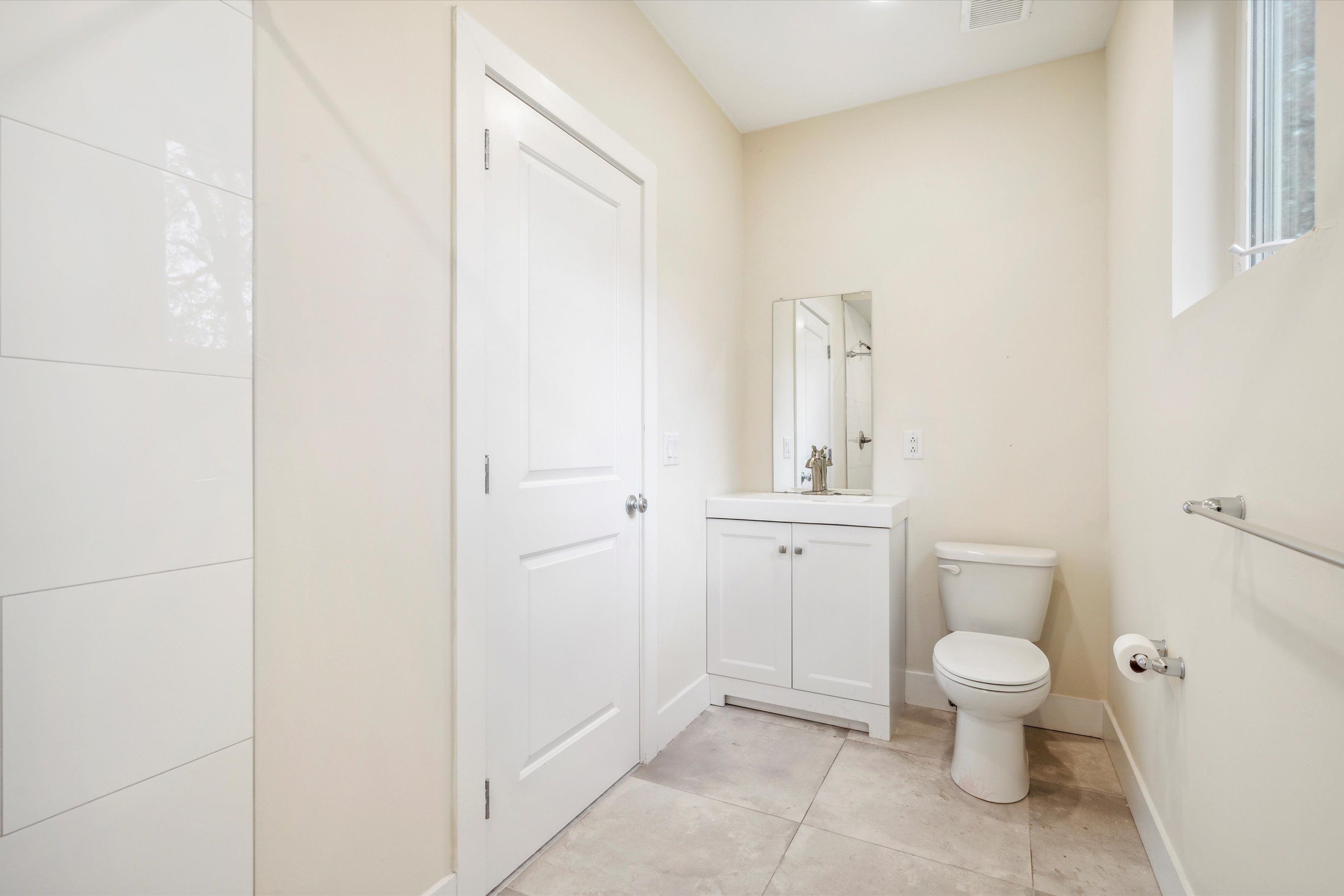 1945 N GRATZ ST Unit 2